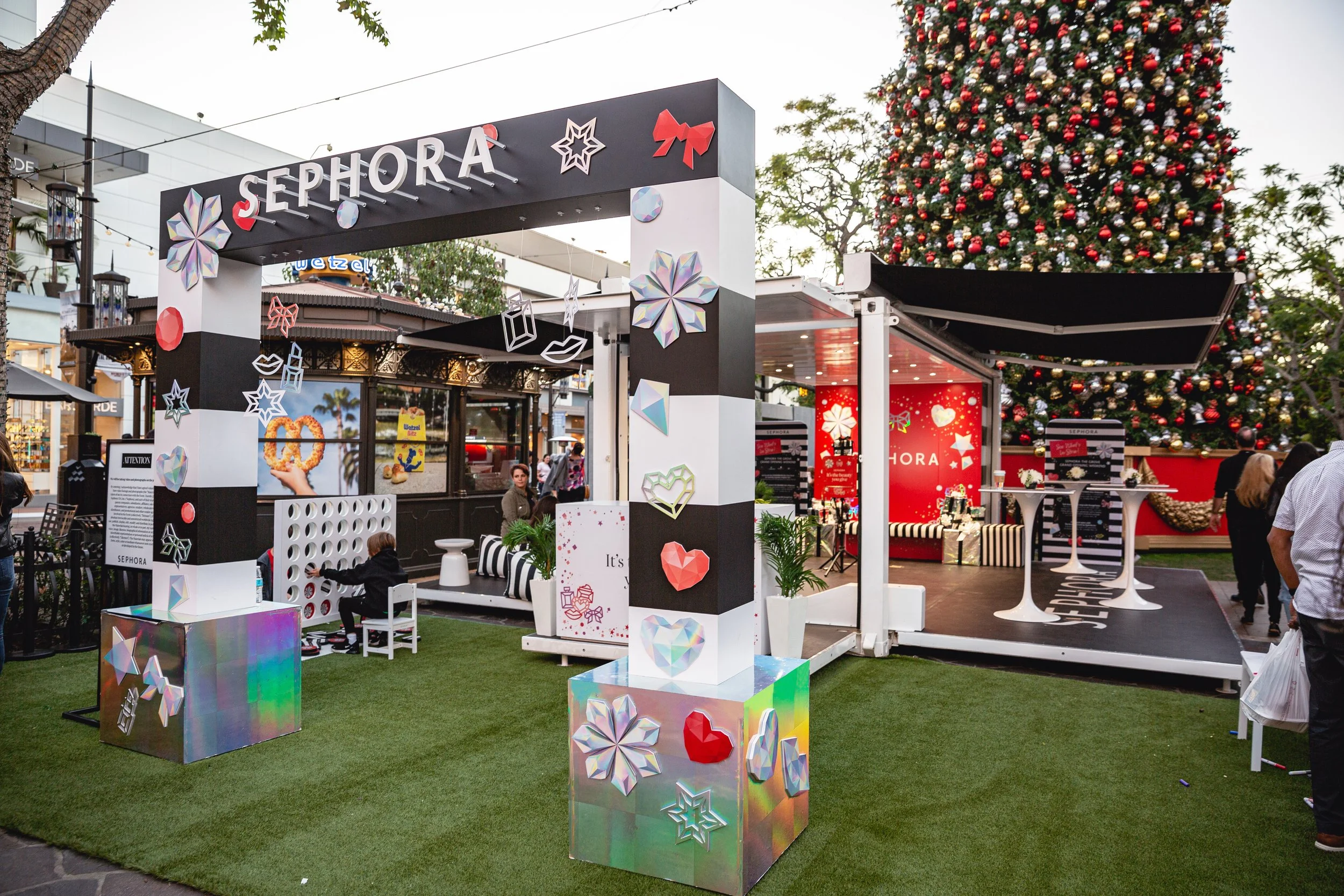 Sephora | Holiday Pop Up Shop
