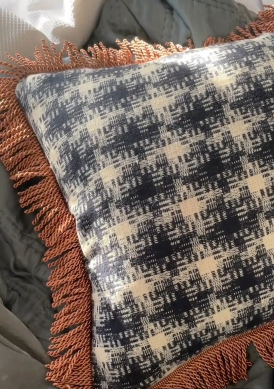 Cushion.jpg