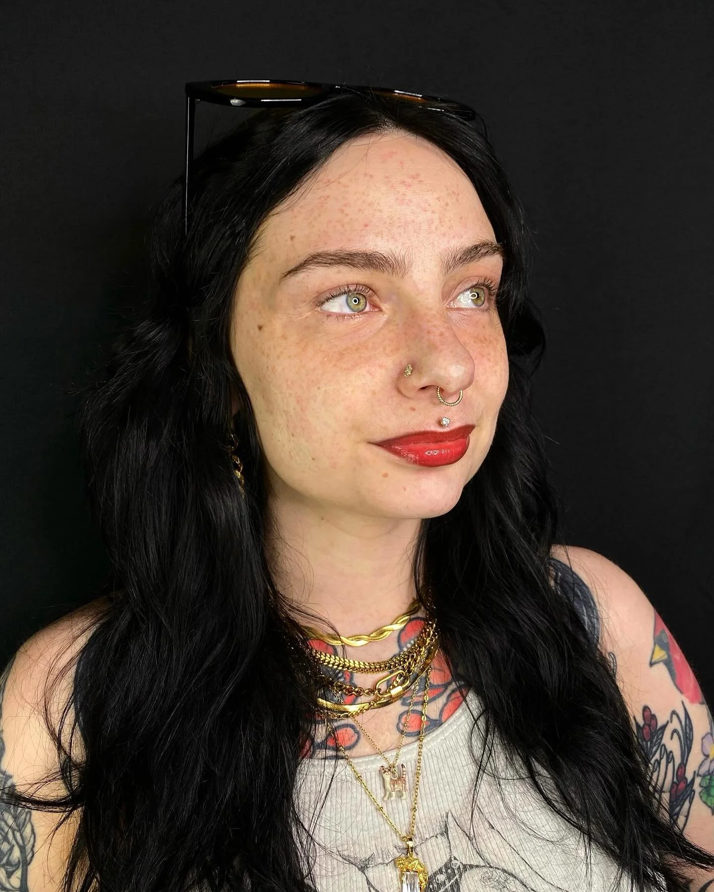 My fav is back for the full face!!!!! &lt;(˶ᵔᵕᵔ˶)&gt; focused freckles on the forehead and lower cheeks/chin for our inspo ke$ha ✌️

ALL TATTOOED FRECKLES @dharma_tattoo_collective