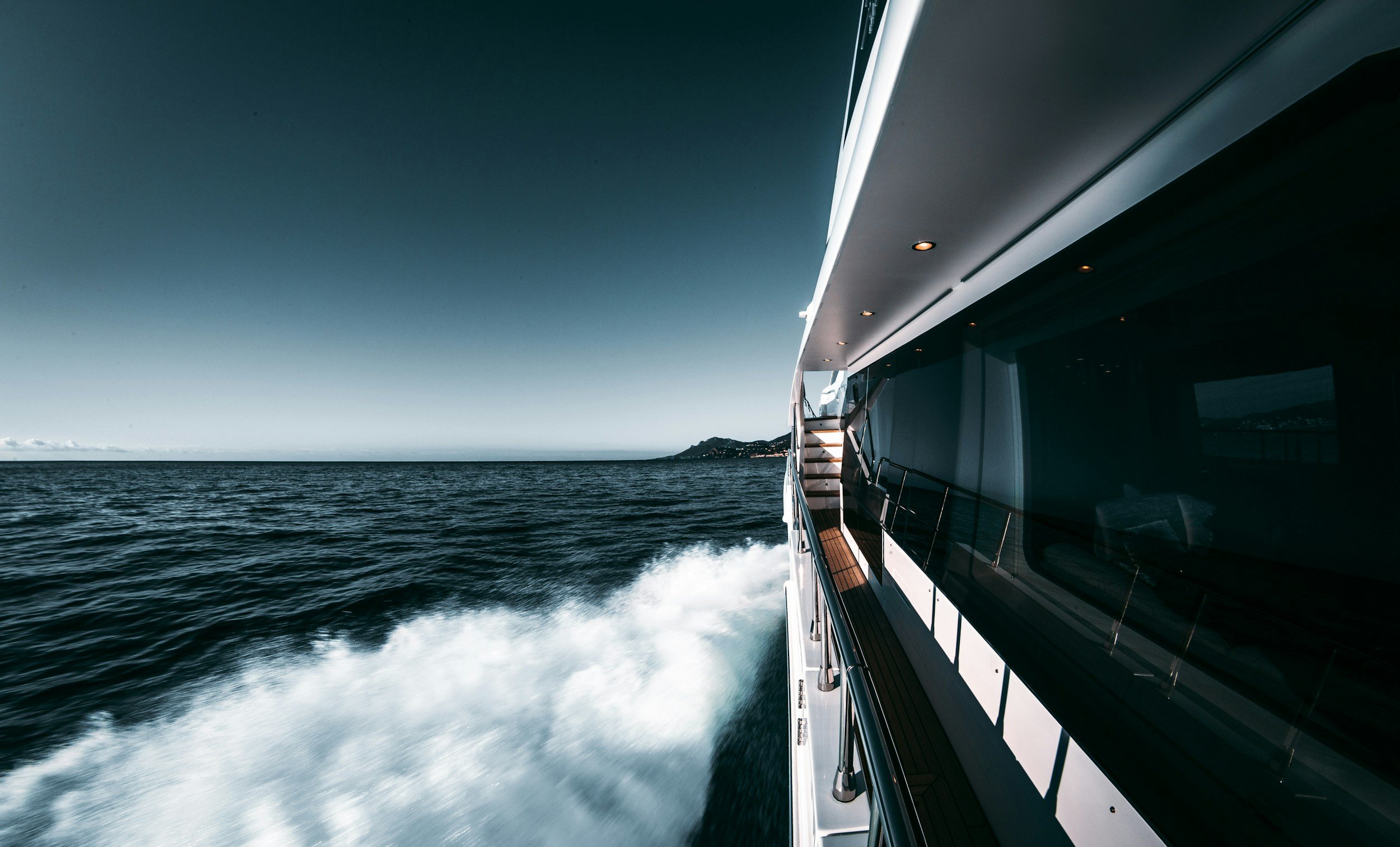 unsplash-image-h2_OMqGcAHU.jpg