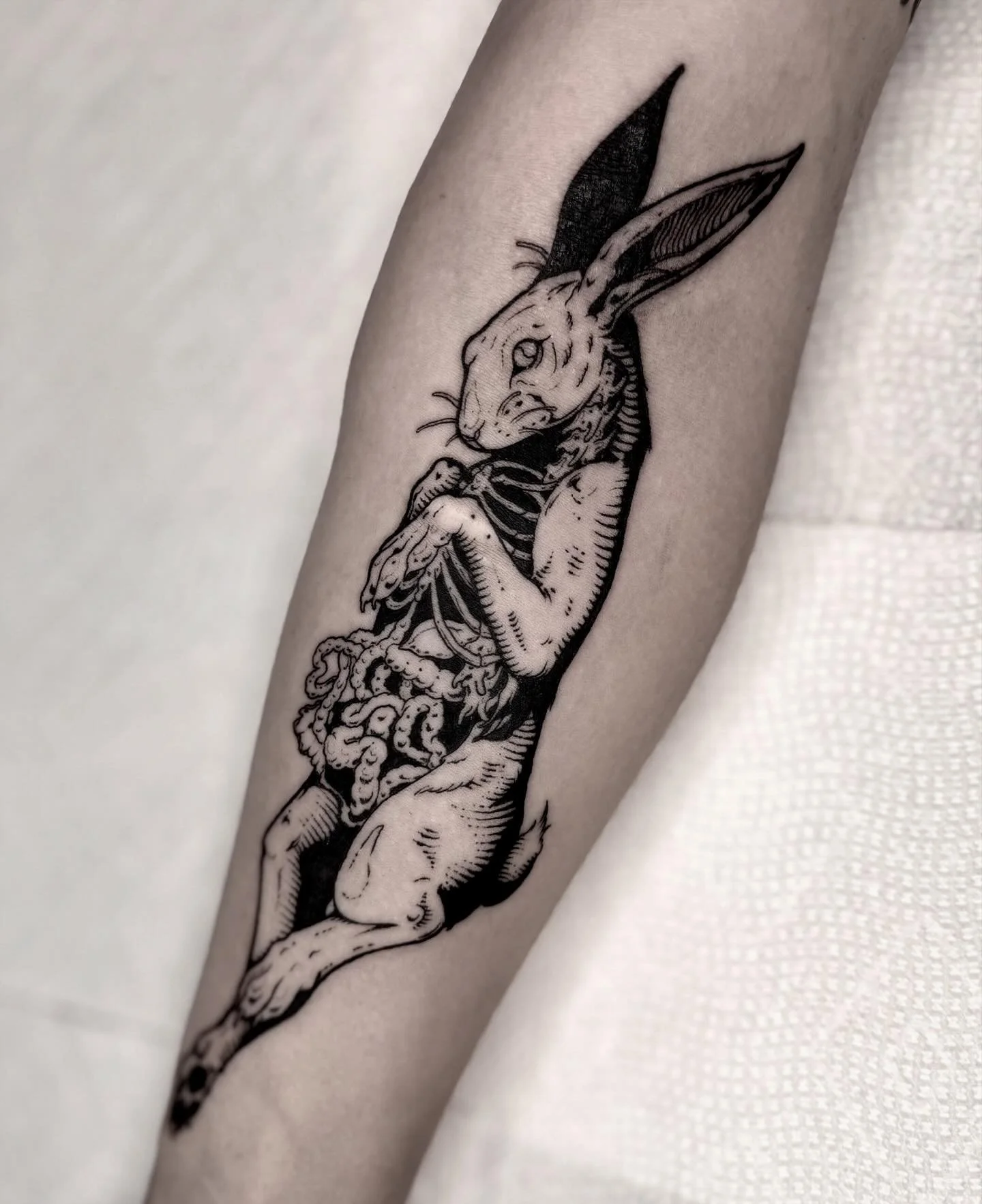 𝐑𝐞𝐦𝐧𝐚𝐧𝐭.

Thank you Jade 🐇 

.
.
.
.
.
#blackwork #blackworkers #blackworktattoo #blackworknow #blackworksubmission #artobscurae #tttism #darktattoo #darktattoos #blackworkartists #illustrativetattoo @fytsupplies @blackworkers