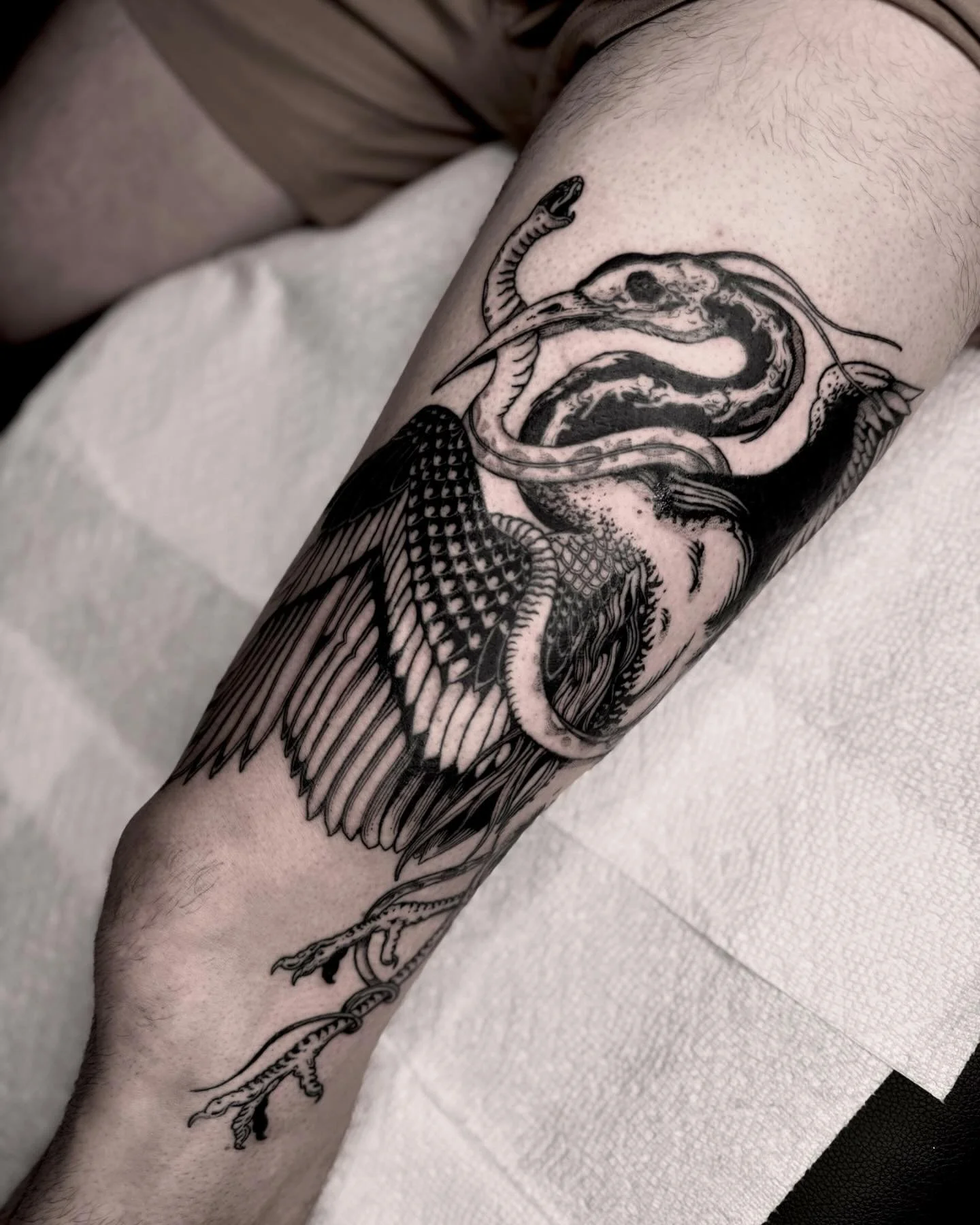 𝐝𝐚𝐧𝐬𝐞 𝐦𝐚𝐜𝐚𝐛𝐫𝐞.

Some healed some fresh. Thanks for the trust Vincent!

.
.
.
.
.
#blackwork #blackworkers #blackworktattoo #blackworknow #blackworksubmission #artobscurae #tttism #darktattoo #darktattoos #blackworkartists #illustrativetat