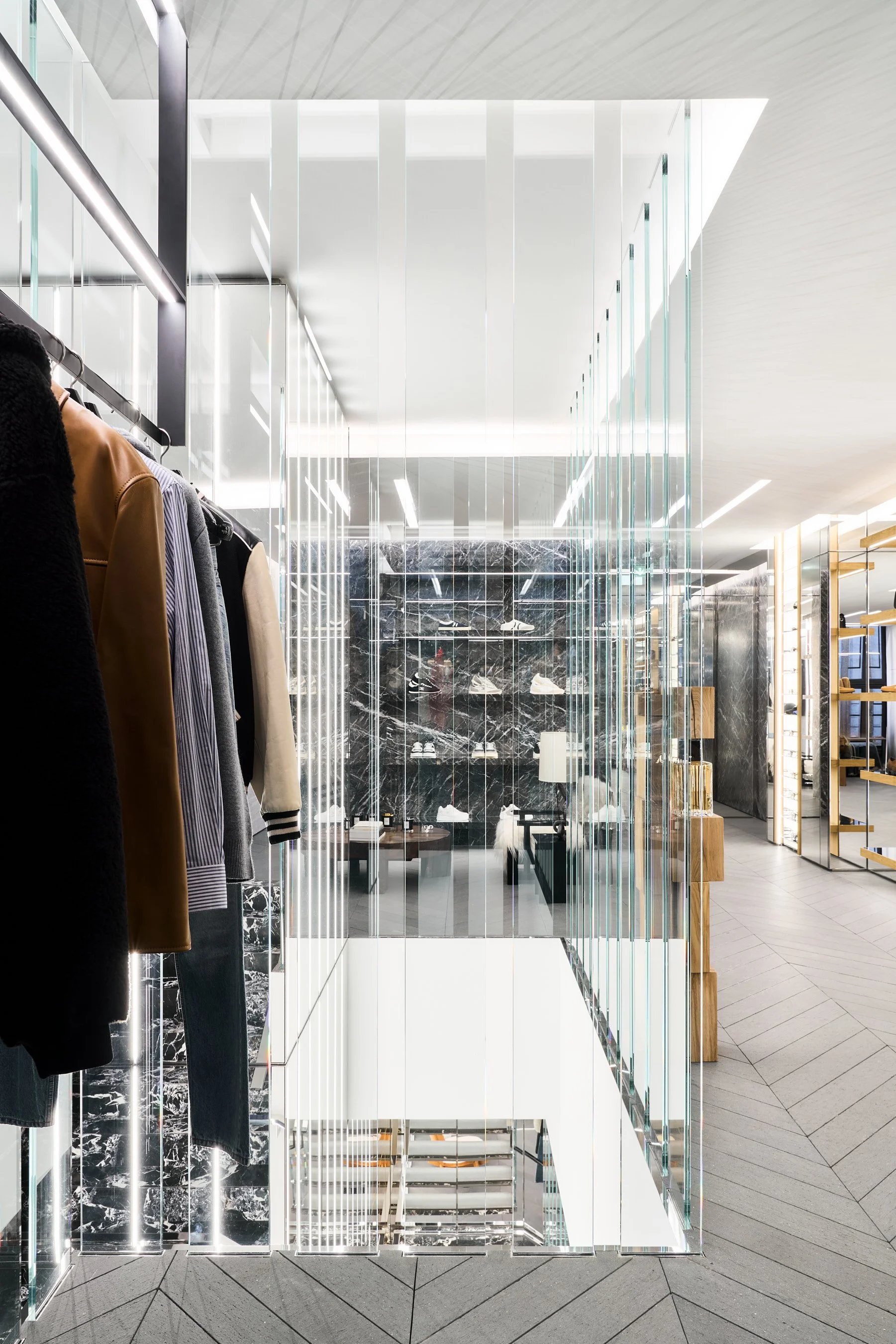 Celine Store Vienna_2025119955_retouched_Jan Kaiser_web.jpg
