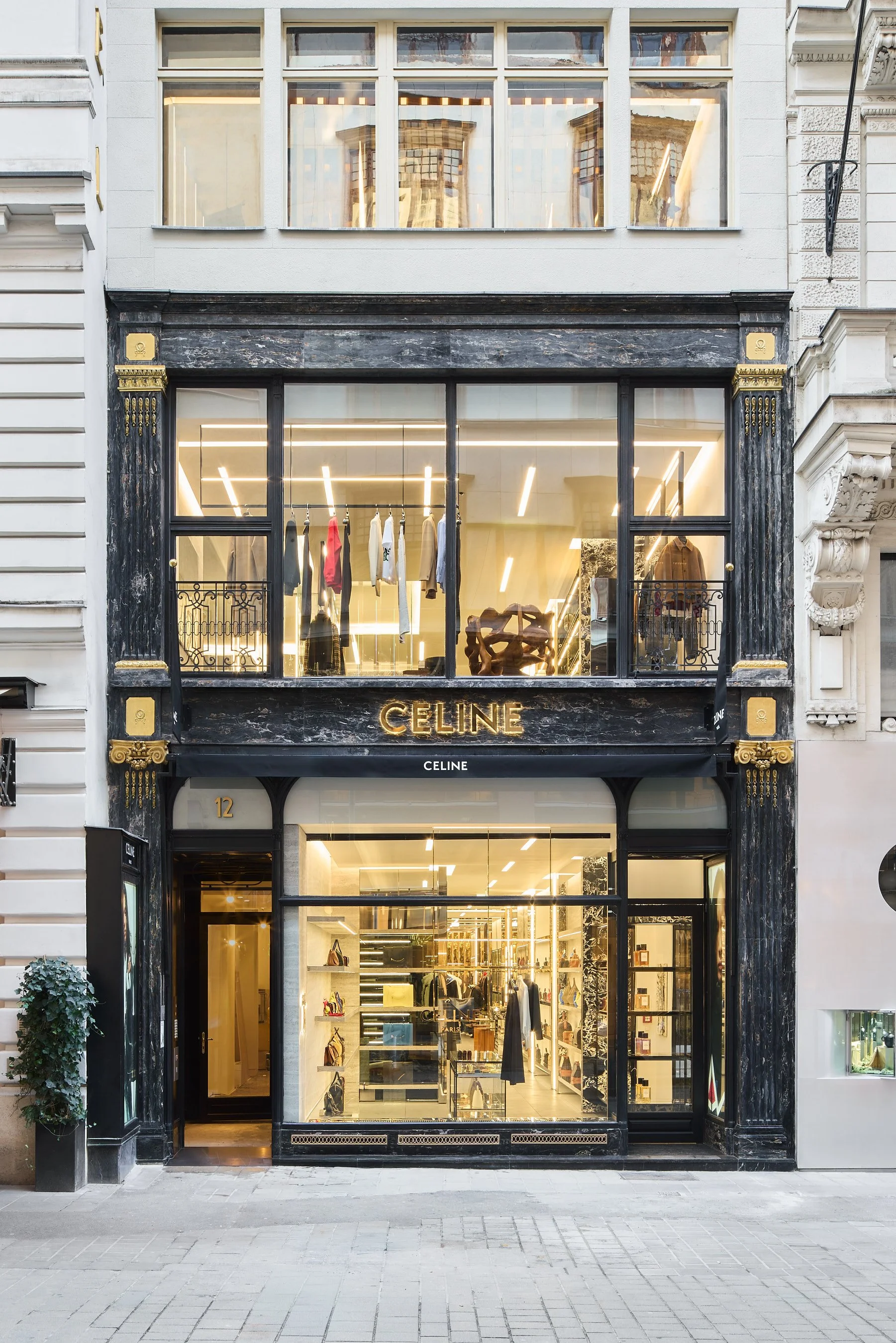 Celine Store Vienna_2025112748_retouched_Jan Kaiser_web.jpg