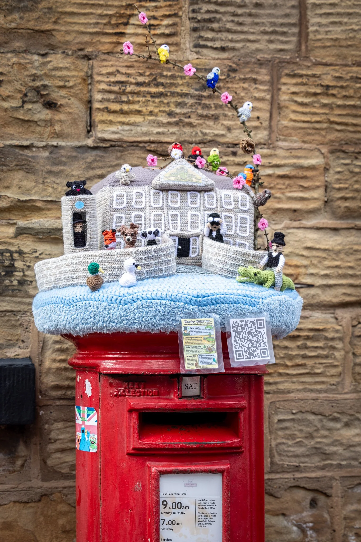 FWW 1st May Postbox & Plaque-1.jpg