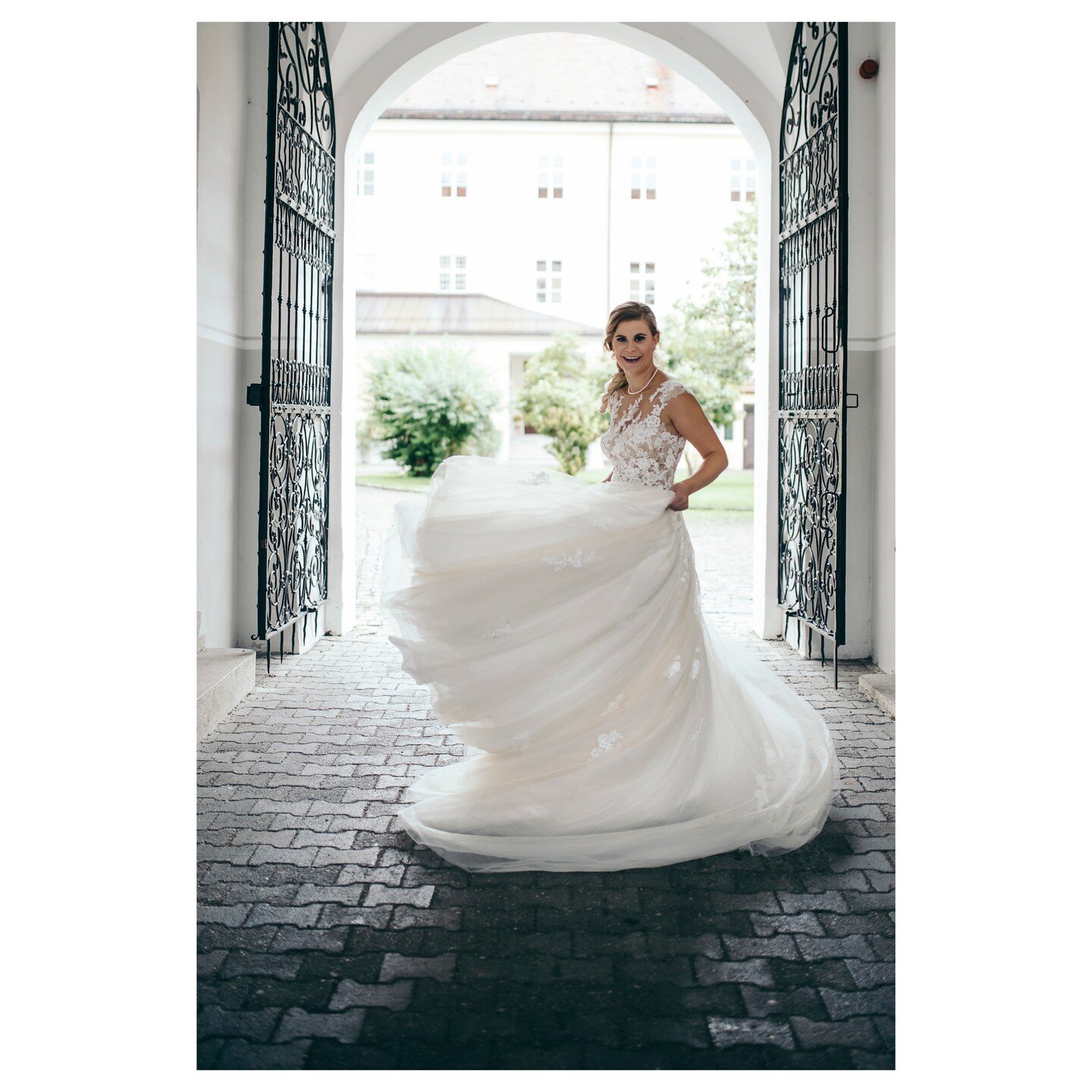 Dietramszell

#wedding #bride #love #weddingphotography #weddingdress #weddingday #weddinginspiration #weddingplanner #bridetobe #bridal #prewedding #weddingphotographer #weddings #groom #weddinginspo #marriage #weddingsalzburg #hochzeit #hochzeitskl