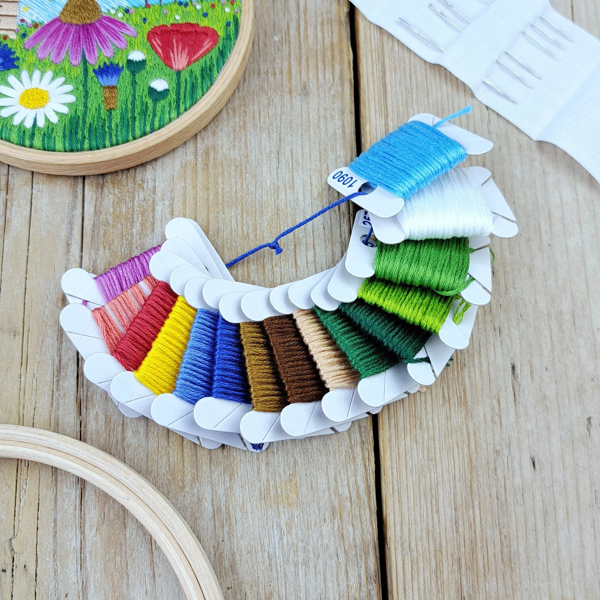 Bee Embroidery Kit 8.jpg