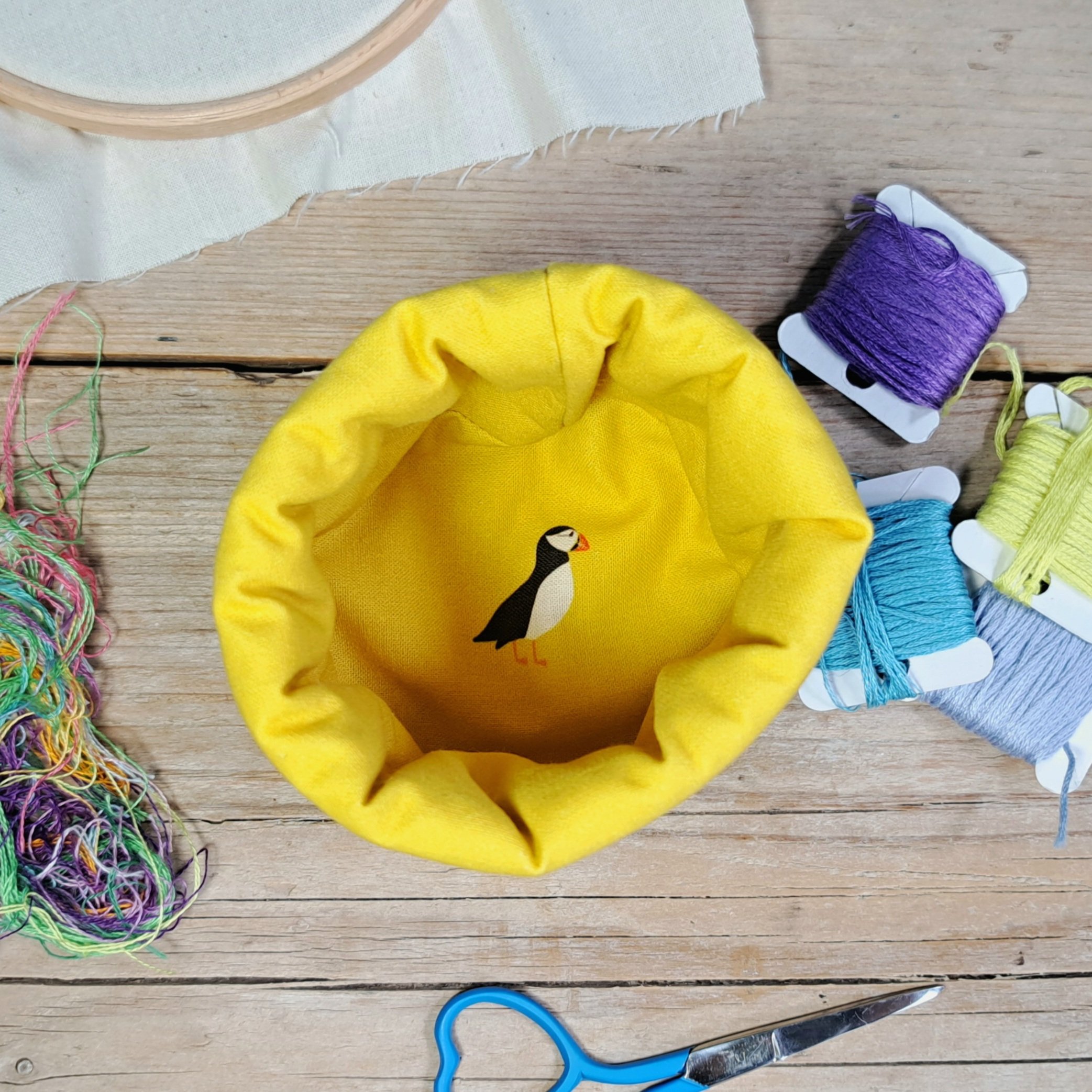 Thread Catcher Basket Puffin Y4.jpg