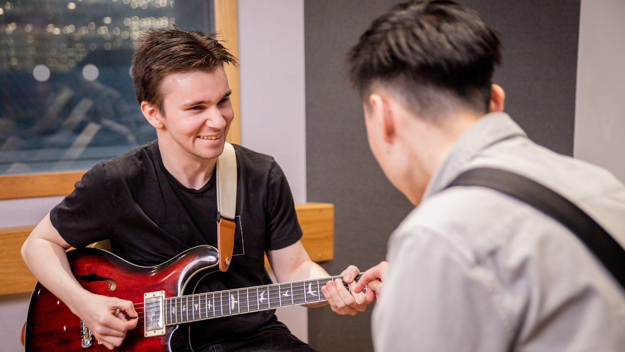 What Should You Look For in a Guitar Teacher?