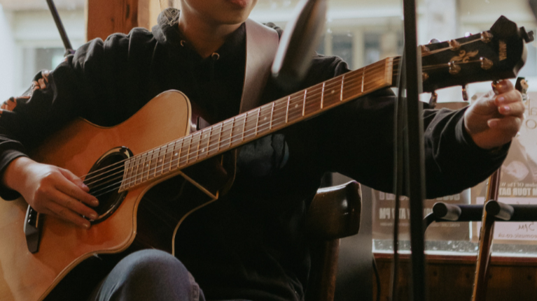 A Guide to Guitar Tunings