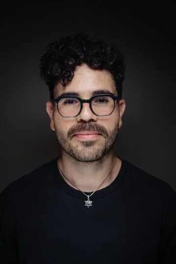 Hen Mazzig in conversation with Noa Hoffman