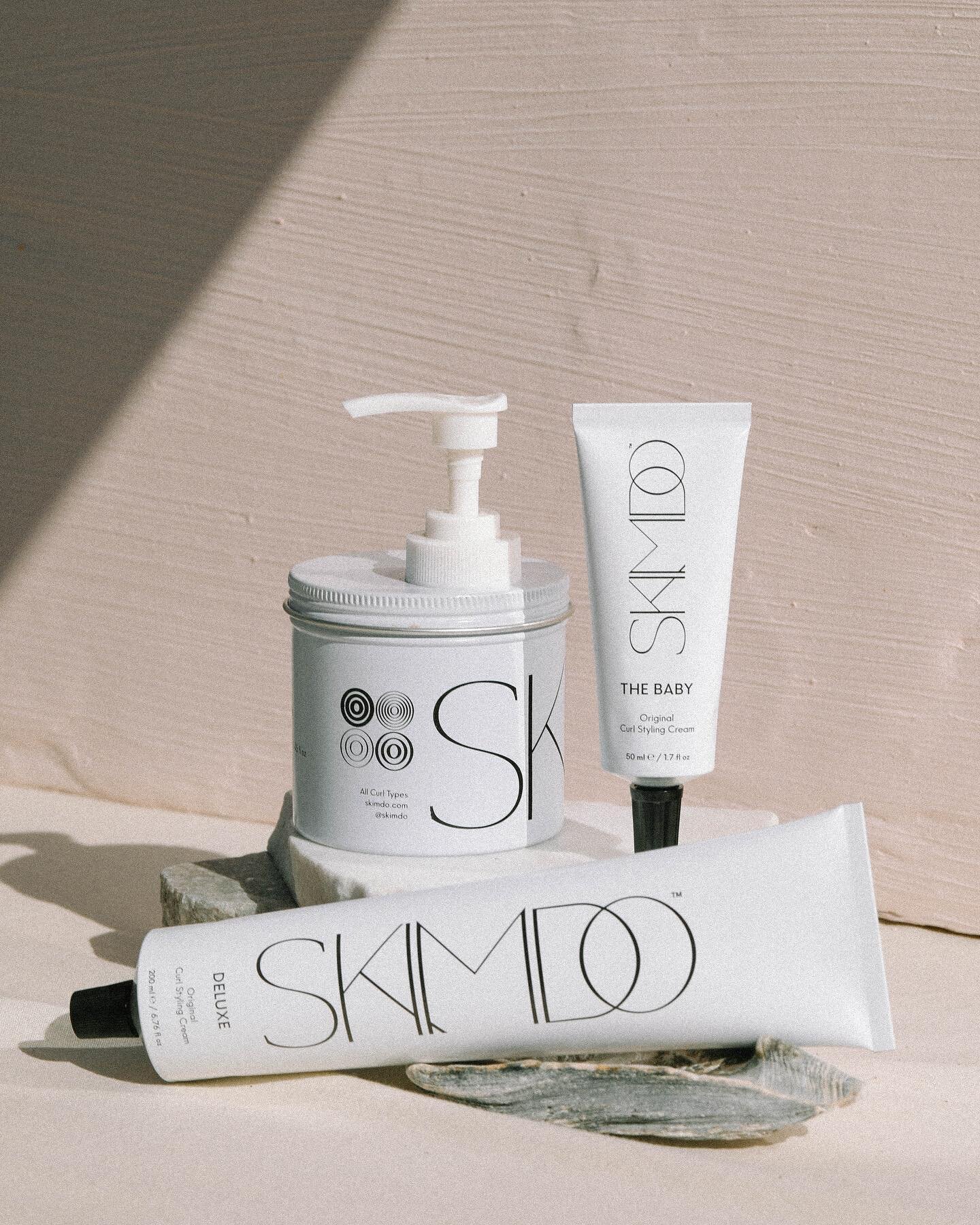 @skimdo is back in stock. We can&rsquo;t get enough of this curl cream. It&rsquo;s all the curl products we used to layer in one. 
📸 @olaolastudio