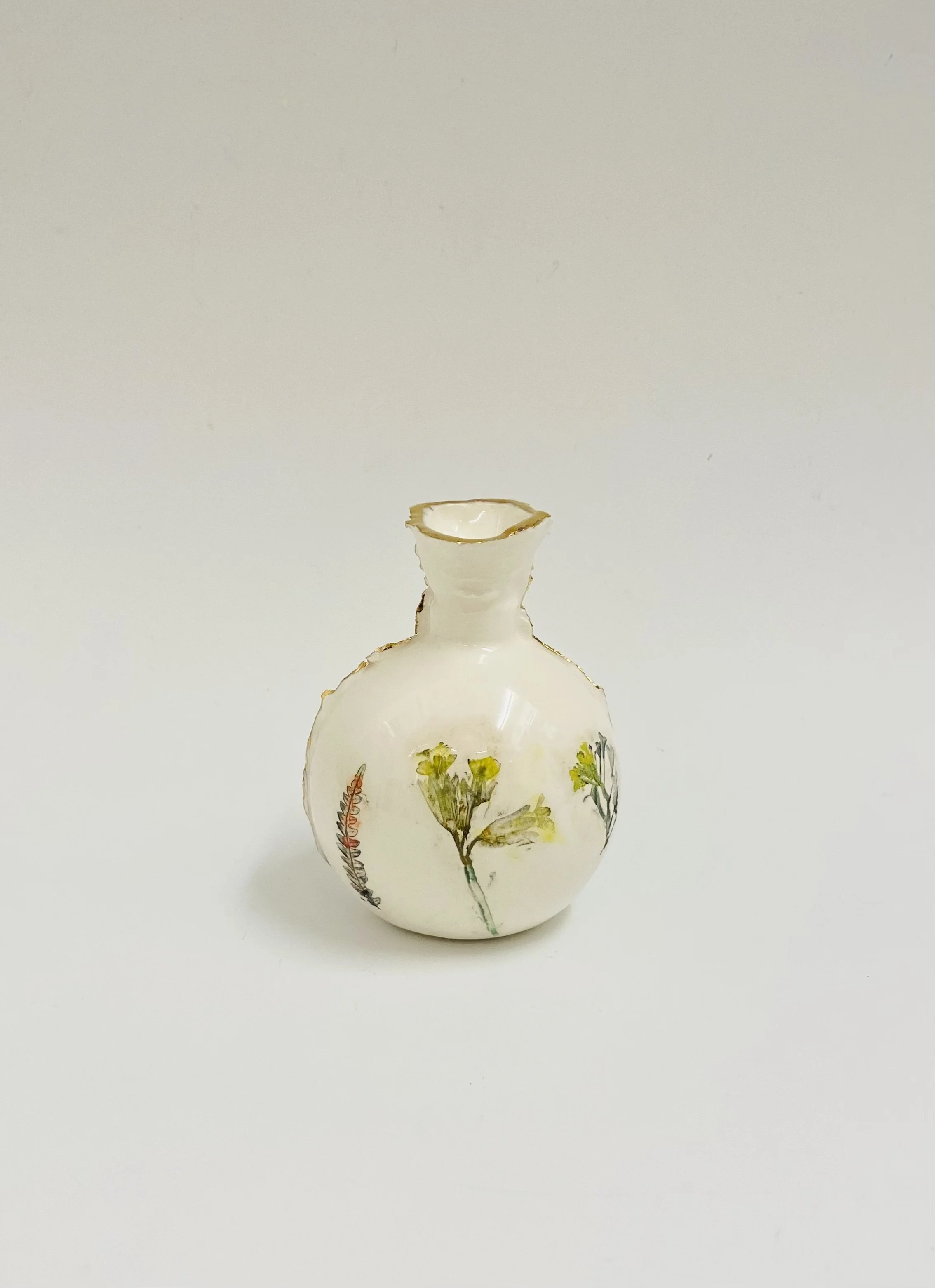 'Southwold' small bud vase, porcelain, gold & intaglio H10cm D7.5cm SOLD