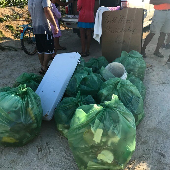 🌖SPRING FULL MOON CLEANUP 
FREE - MAY 5, 6-8:30pm - Kingsmill Park

&bull;Waste Cleanup
&bull;Sound bowl meditation 
&bull;Env Doc in the park 

🔗Enrolment link in bio

🌴Inspired by our Little Cayman Cleanup Crew, 2019 

#wastecleanup #planetorpla