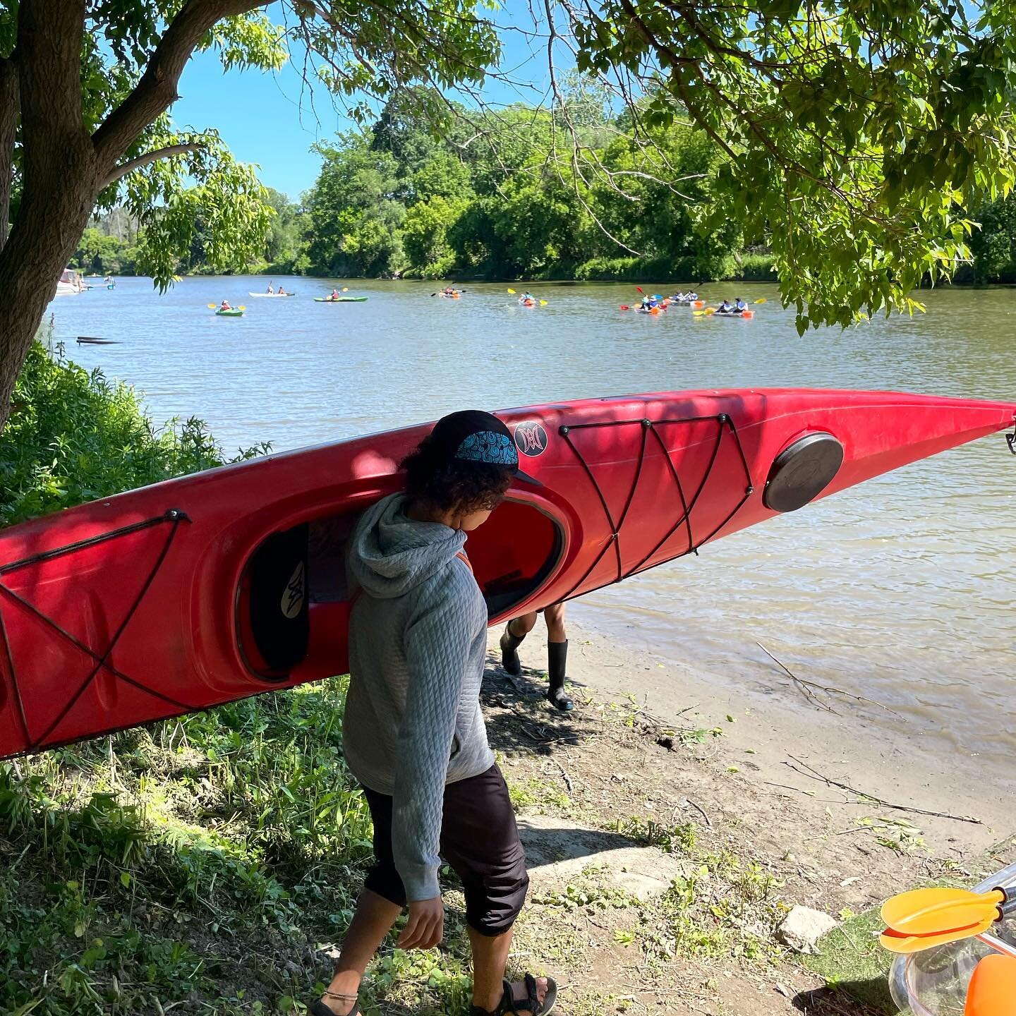 🛶let&rsquo;s make this the BIGGEST turnout yet! ENROLMENT IS OPEN. 

🛶JUNE 10th is our 4th annual #Paddle4Plastics along the Humber River. Enrolment link in bio, SLIDING SCALE TICKET OPTIONS AVAILABLE! 

🛶What&rsquo;s involved: 
* Paddle the Humbe