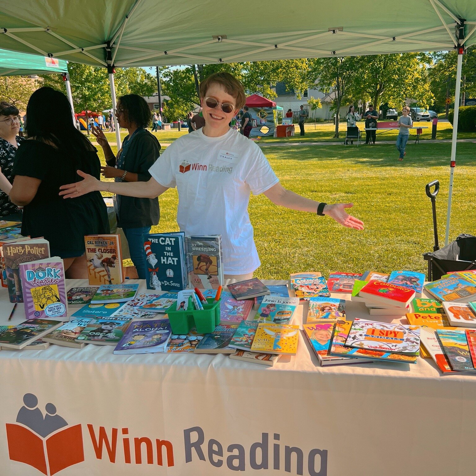 Winn Reading participated in Knight's Fest last week at Mt. Washington School.  We gave out 124 books to the children and families attending.  A special thank you to @queencitybookbank  for opening their doors last week so Tracey Martin and I could p