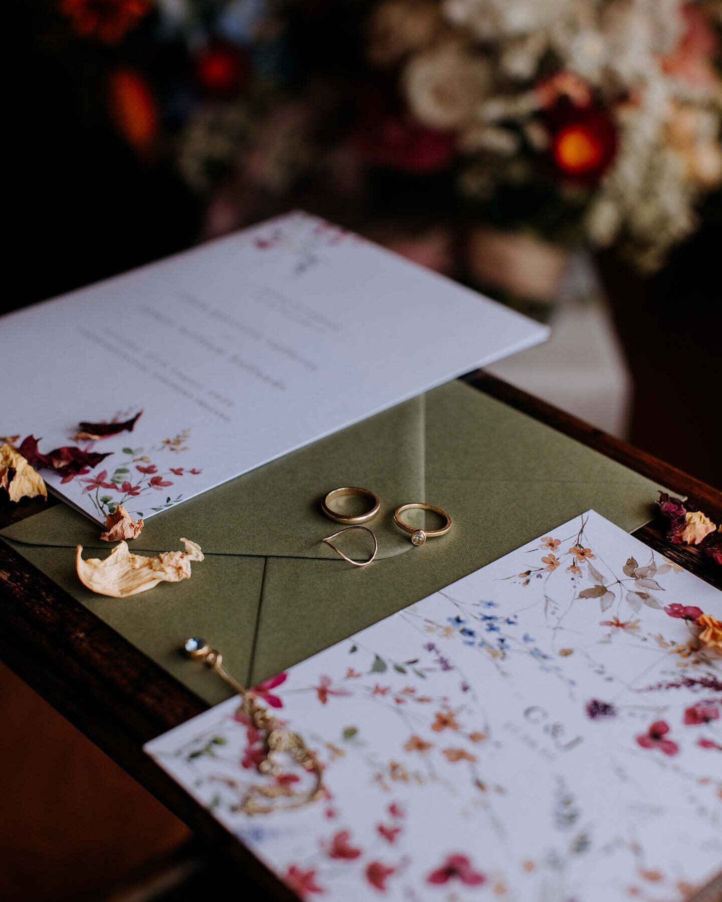 The details&hellip; 😍 #weddingdetails #weddingstationarynorthernireland #weddingflowersnorthernireland #larchfieldestate #northernirishwedding #irishwedding