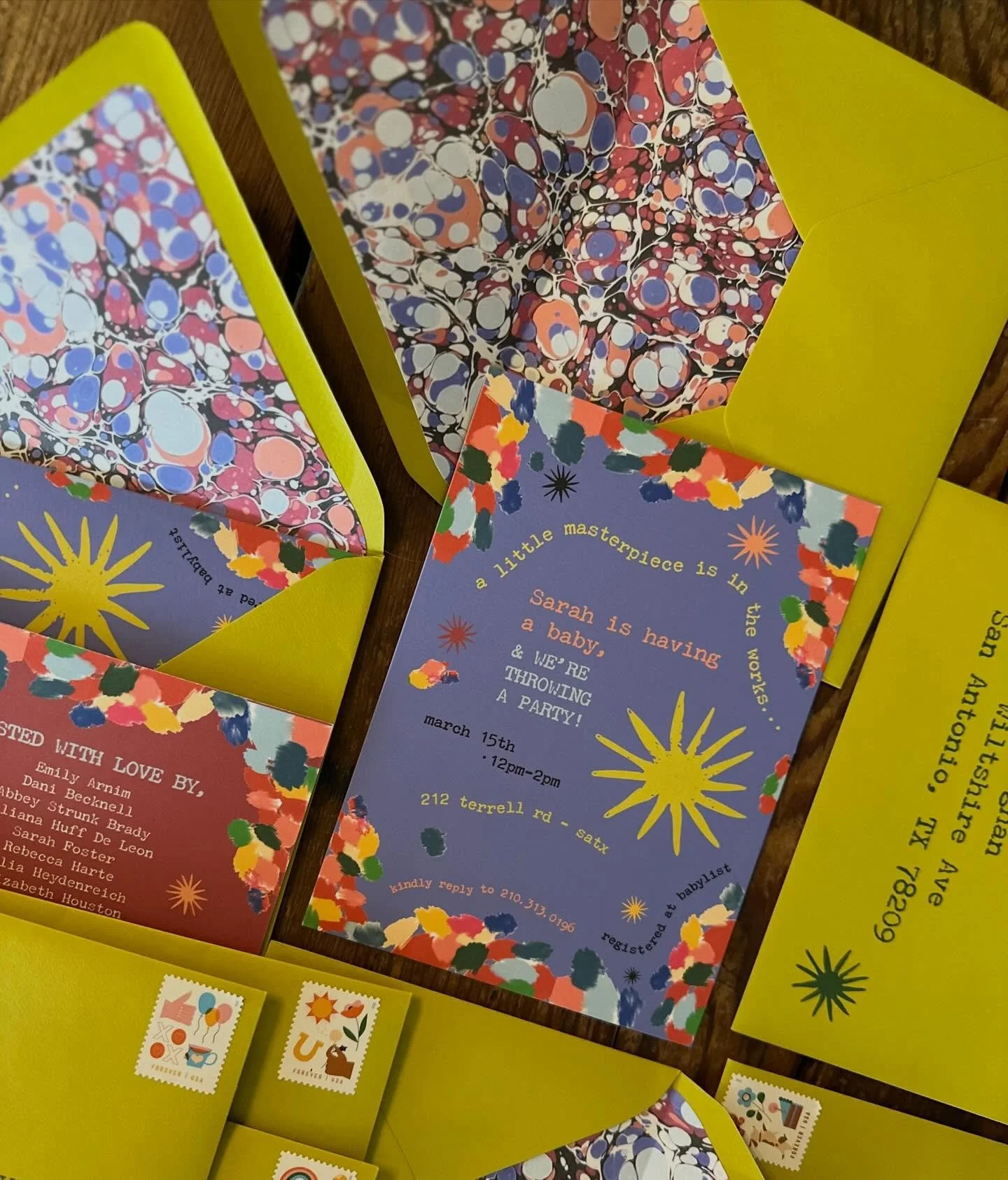 A very happy happy shower! 🎨⭐️

The invitation set the mood for a funky arty party including the mom&rsquo;s favorite foods, hand painted table cloth and a marbling craft!