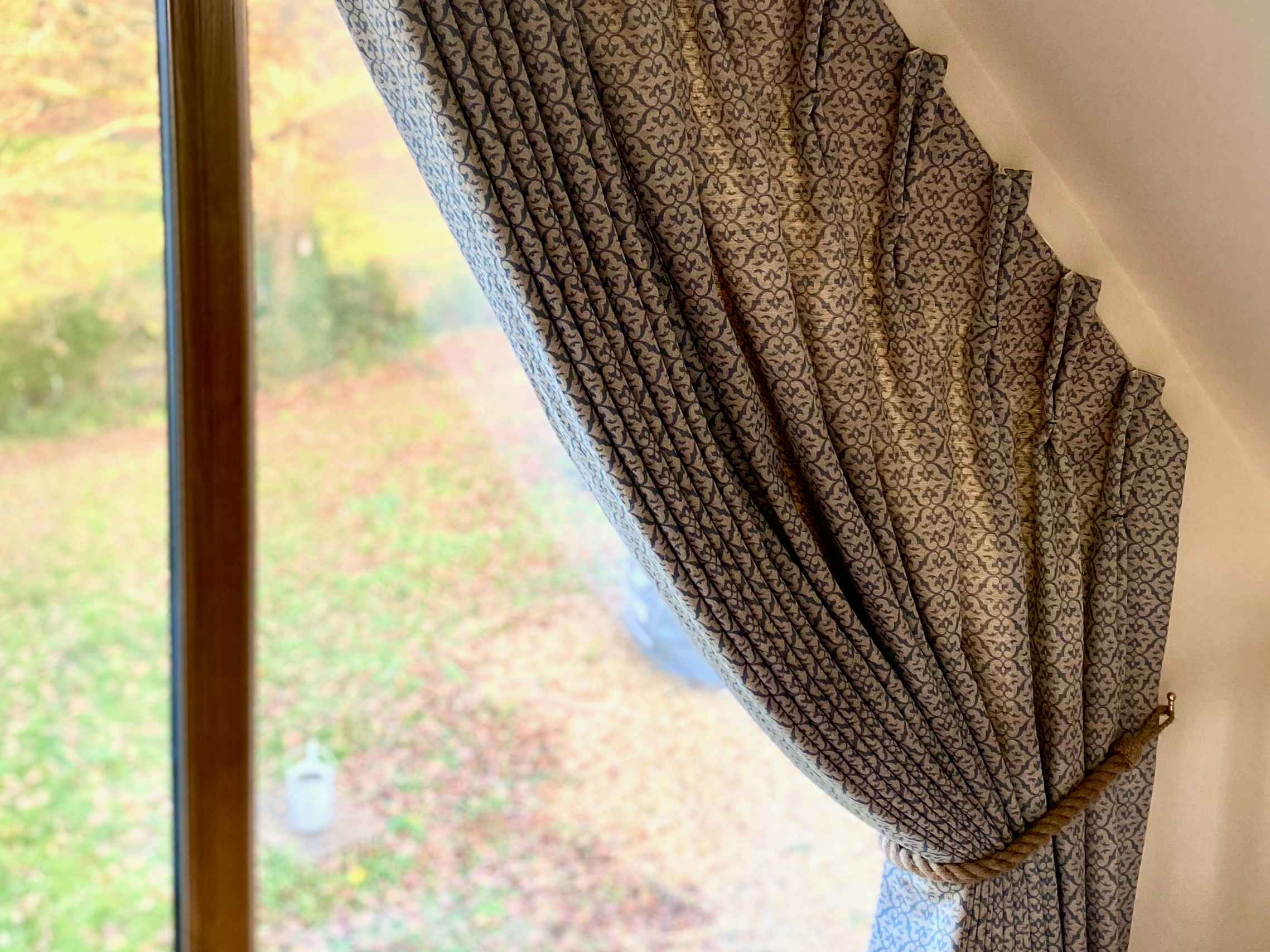 Shaped Window Curtains, Shaped Window, Apex Window Curtains, Apex Window, Gable End Window Curtains, Gable End Window