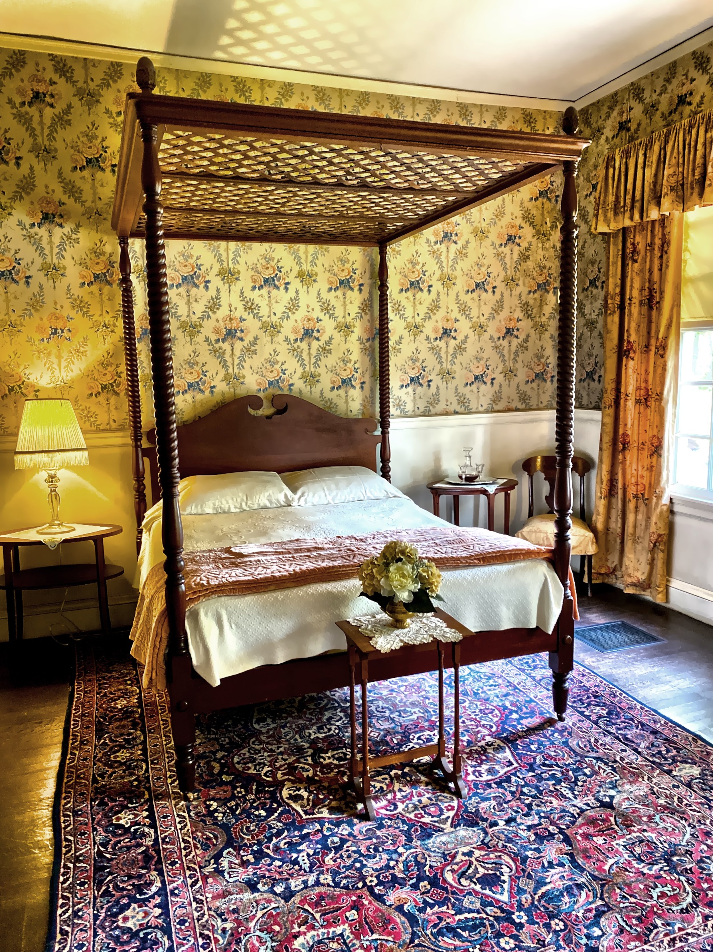  First floor guest bedroom 