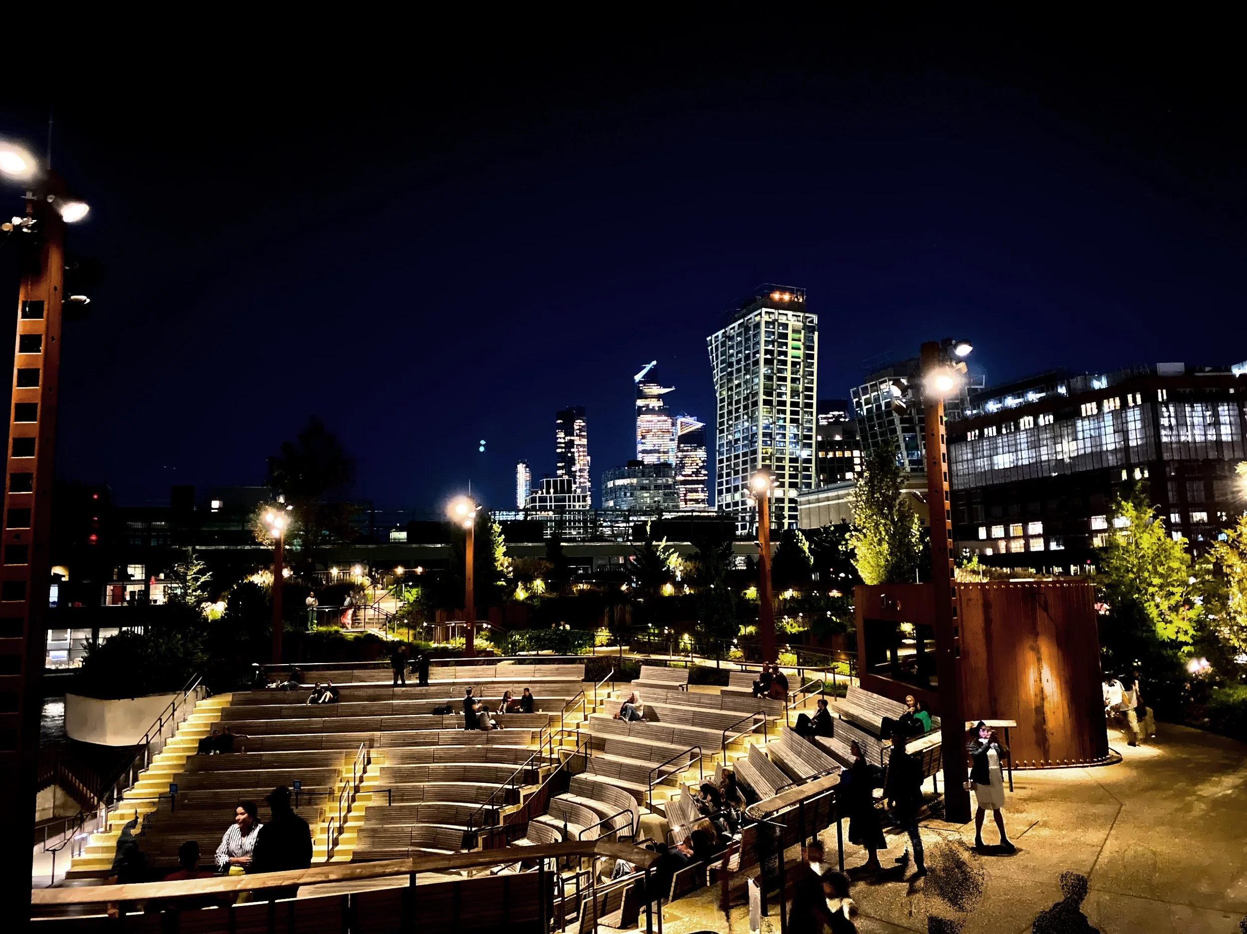  Looking into the amphitheater with the Manhattan skyline behind 