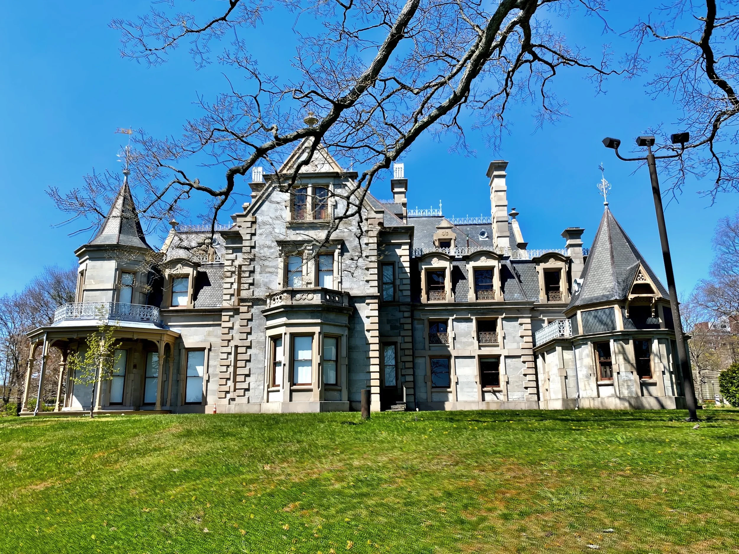  The mansion has a 2,000-gallon water tank in the attic to serve the mansion’s 40 sinks and five toilets.  This may not seem like much, but this was in a day when only 5% of U.S. homes had indoor plumbing.  Even the White House didn’t have a toilet, 