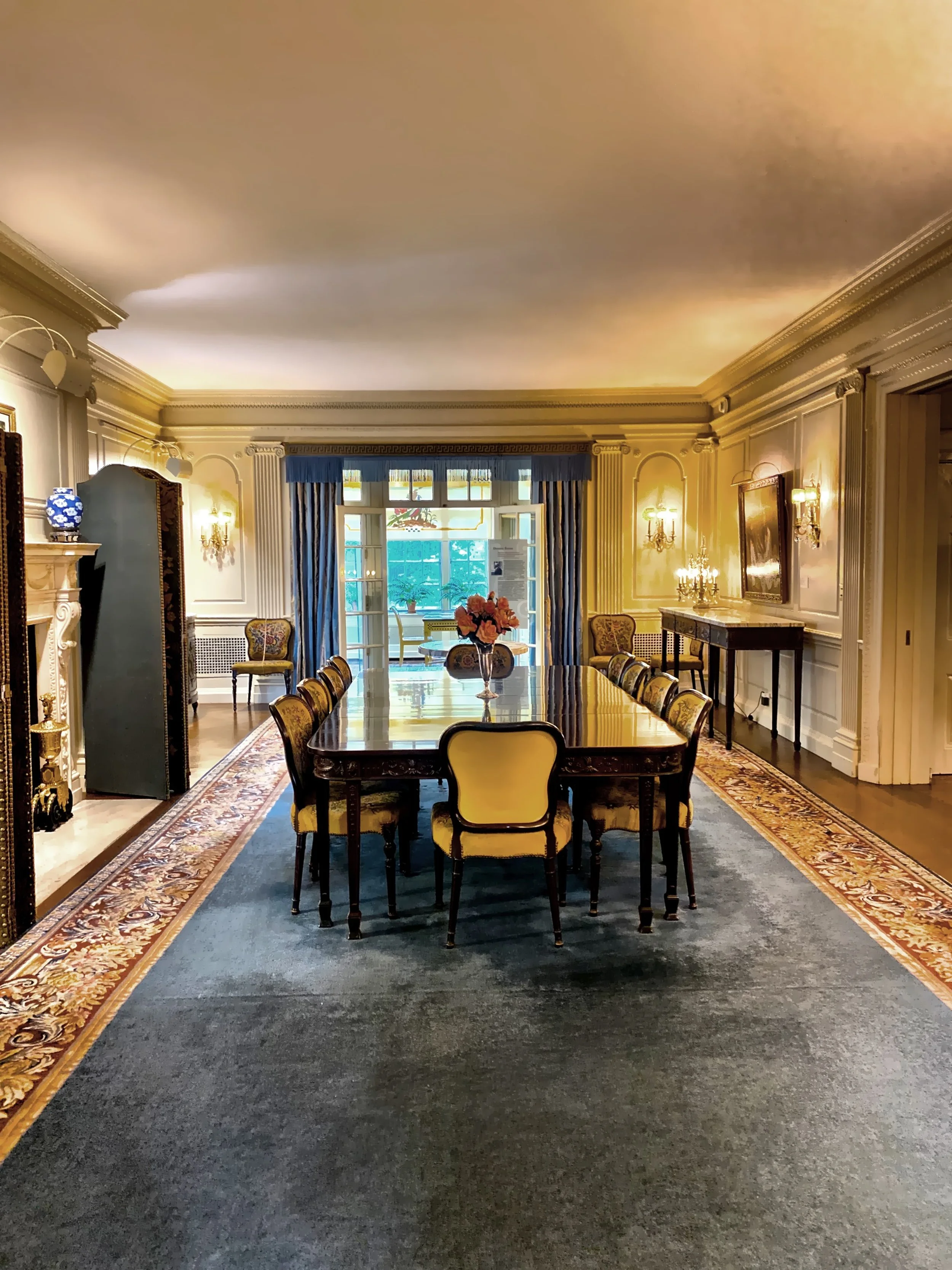  The dining room 