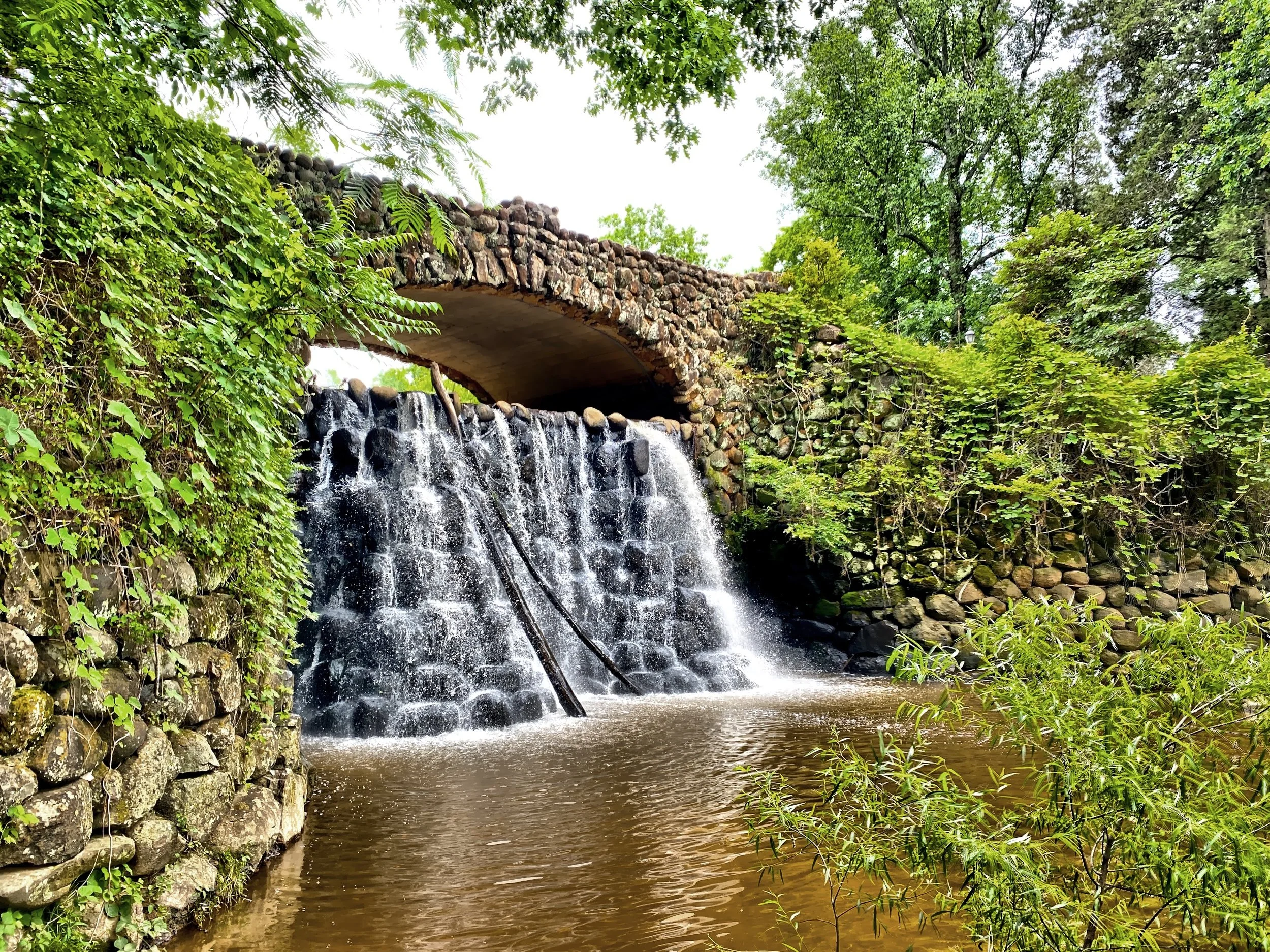  Waterfall bridge 