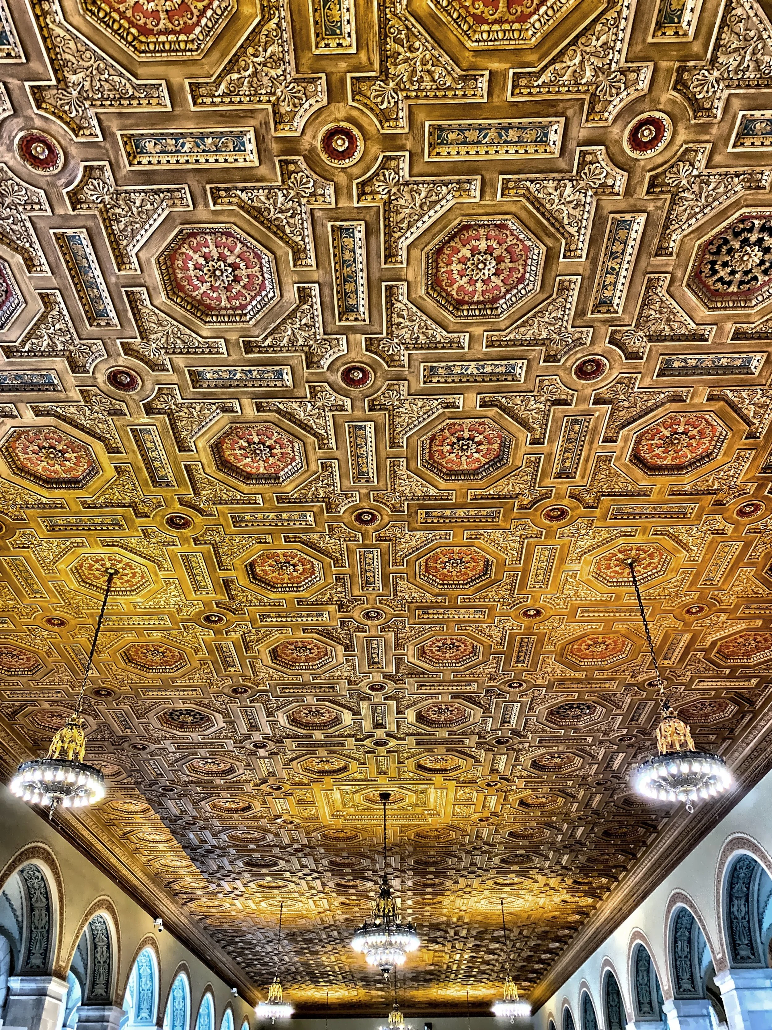  The decorative White House Visitors Center ceiling 