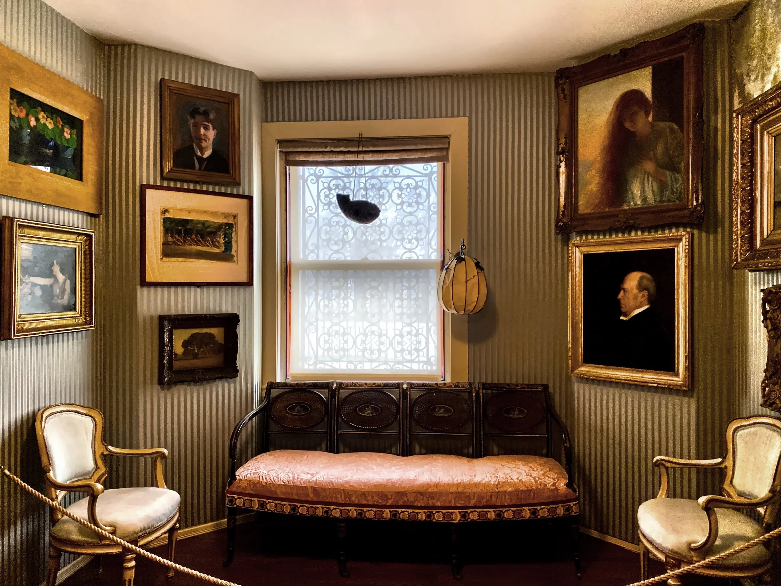  Isabella collected and carefully arranged a collection of approximately 7,500 paintings, sculptures textiles, ceramic, silver, and pieces of furniture. 