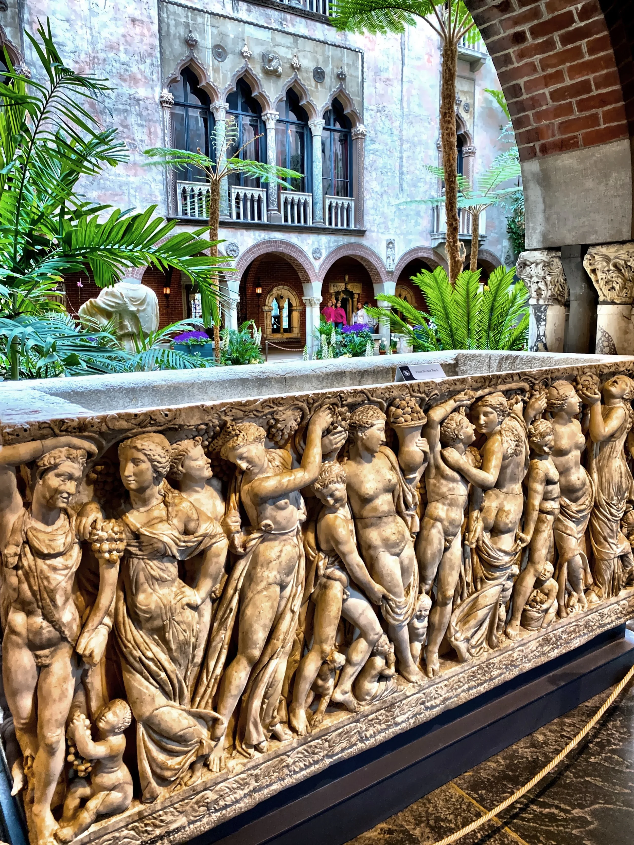  The Farnese Sarcophagus from around 225 AD is one of the most important works of art in the museum. 