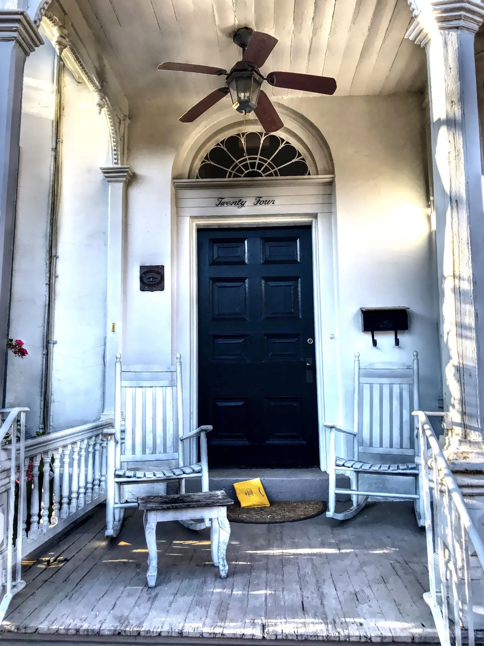  A welcoming porch 