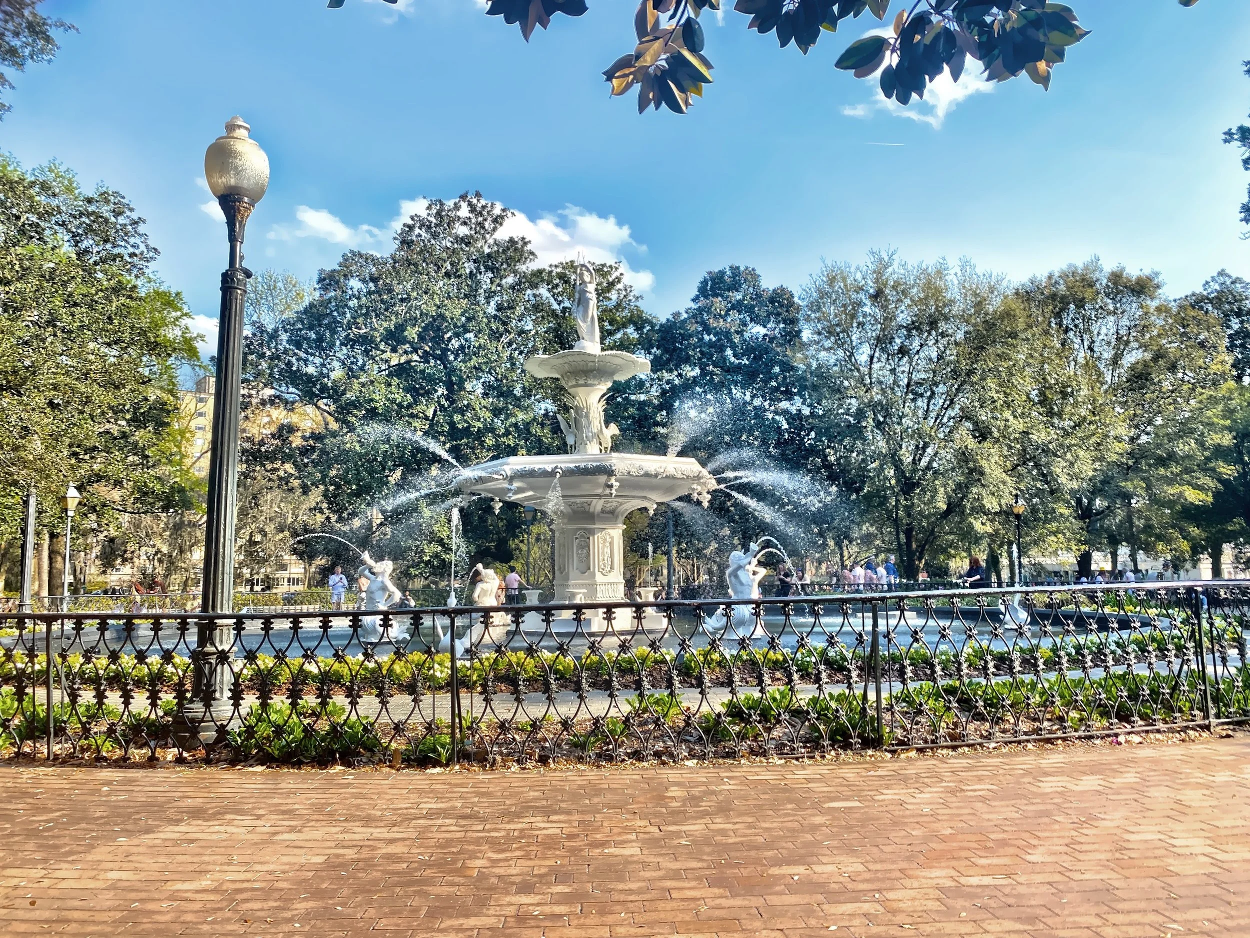  The beautiful Forsyth Park fountain is one of the most photographed places in Savannah. 