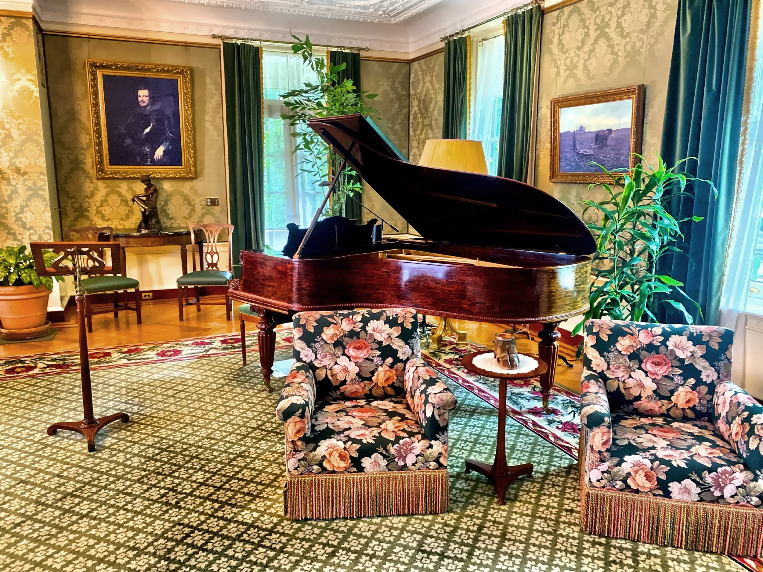  The Living Room 