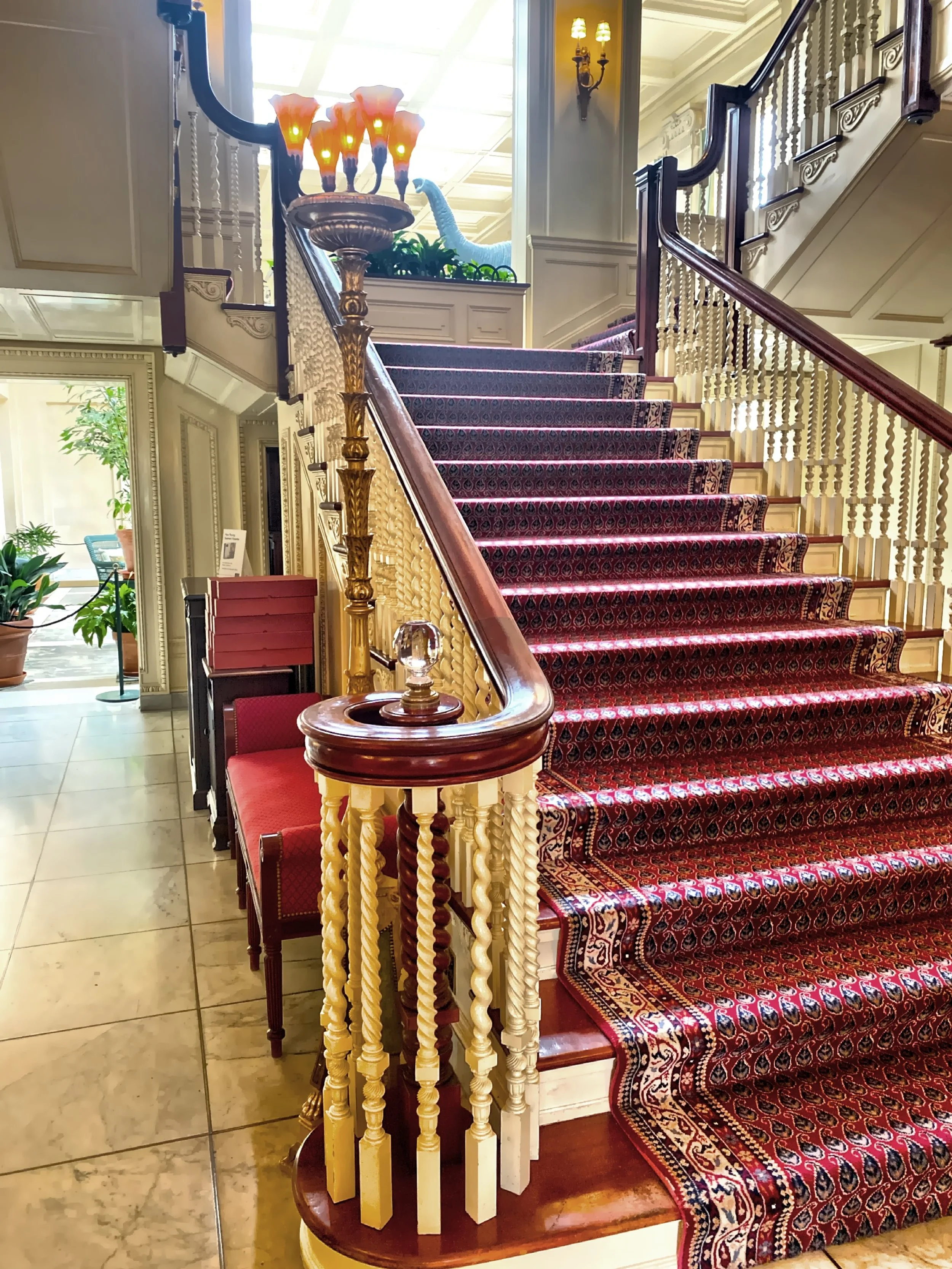  The main staircase 