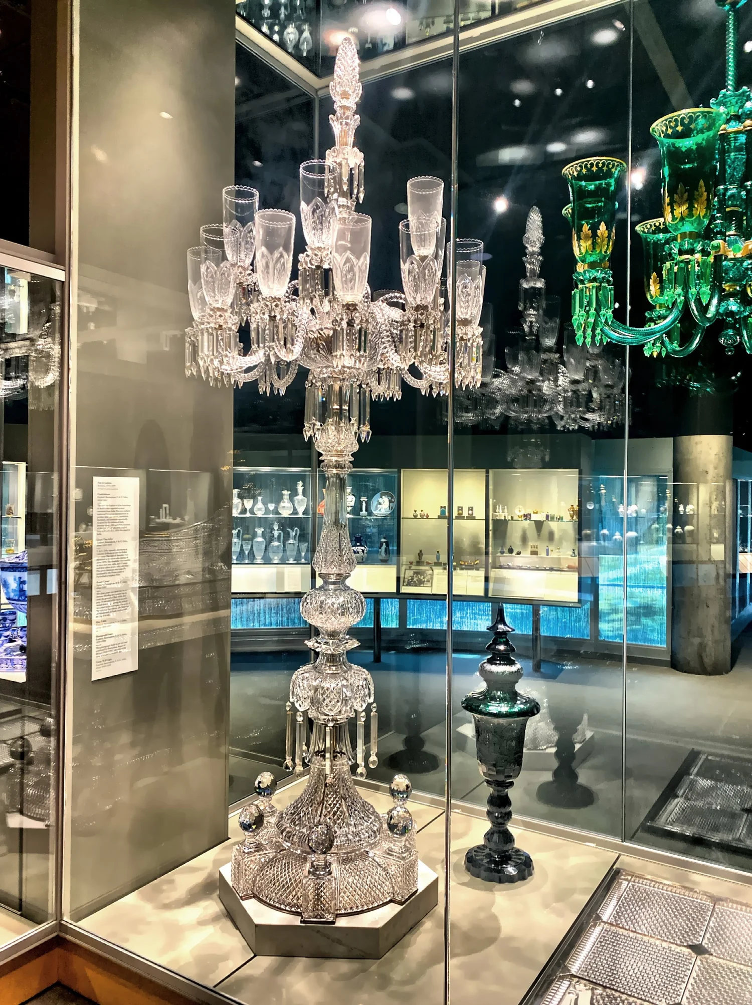 アート・デザイン・音楽 Treasures The Corning Museum of Glass Corning Museum of Glass Contemporary Art + Design Wing