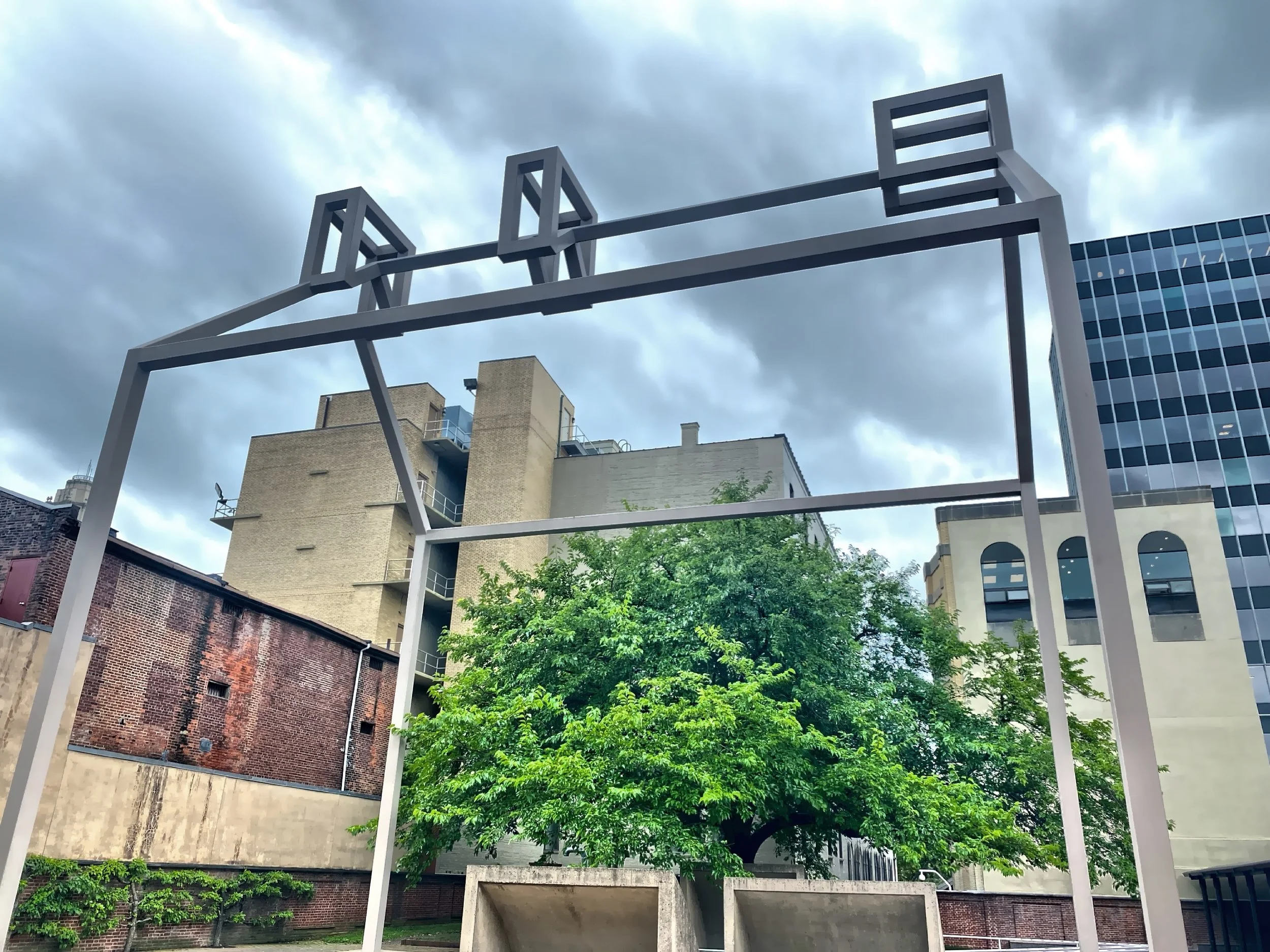  This is a 'ghost structure' of Ben Franklin's house.  There was not enough information available to reconstruct it. 