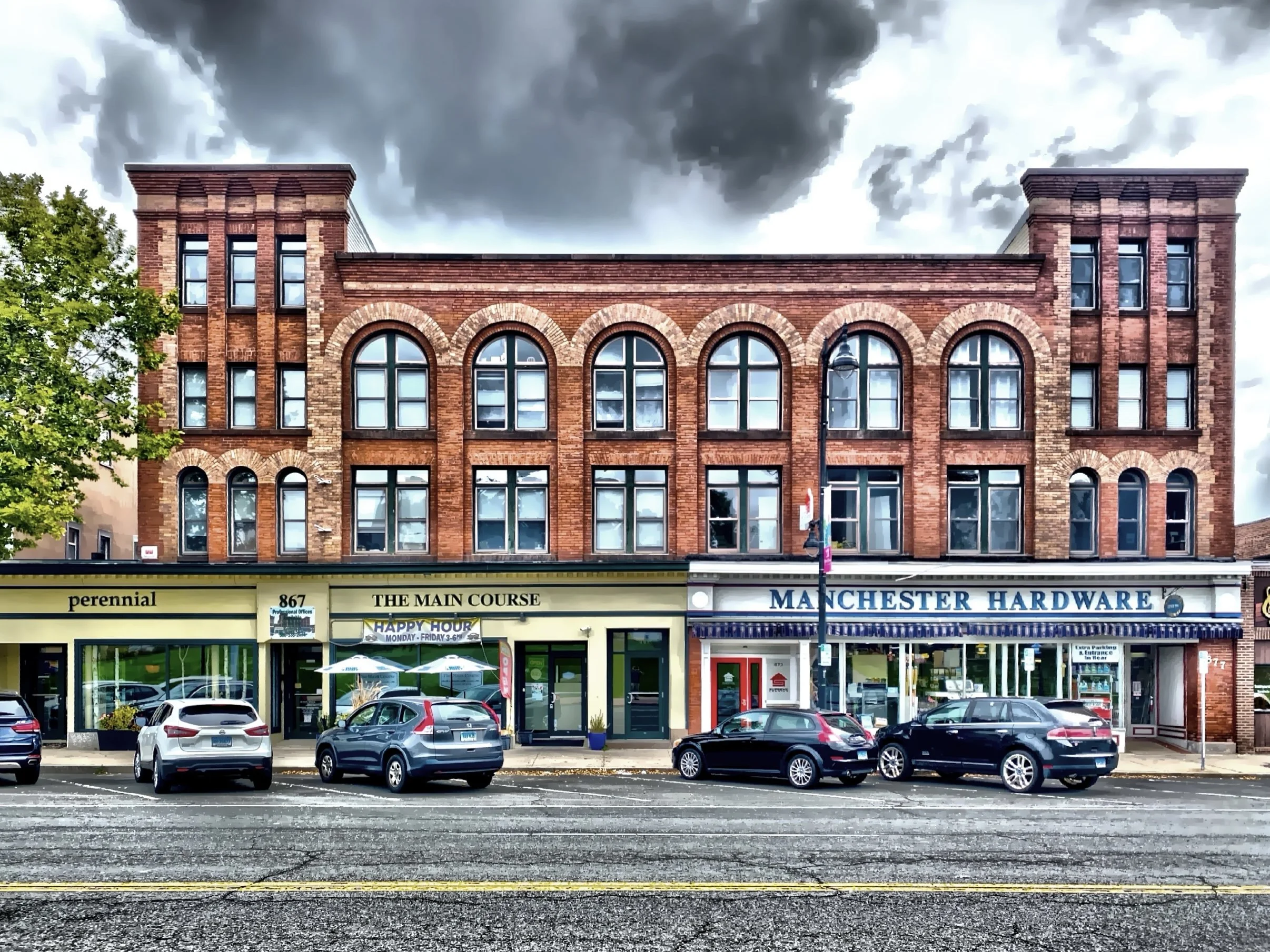  This building was once the Orford Hotel and then later Marlow’s Department Store. When it was the Orford Hotel, there was a huge restaurant on the first floor, hotel rooms on the second floor, and a ballroom on the top floor. 