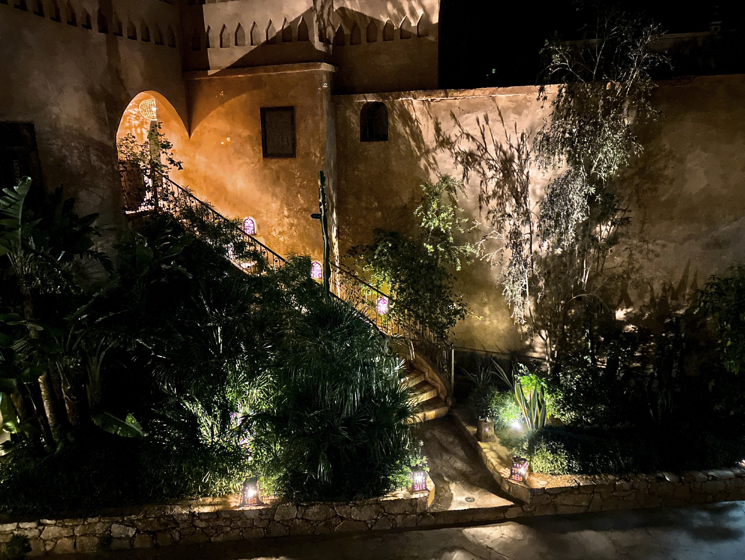  Night lighting adds to the ambiance. 