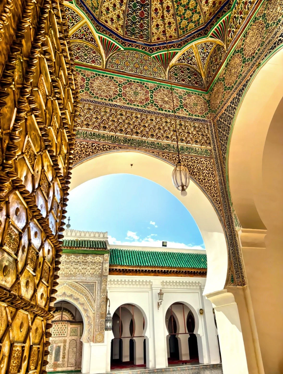  Horseshoe arches, a characteristic feature of Islamic architecture, are present in the building’s design.&nbsp; 