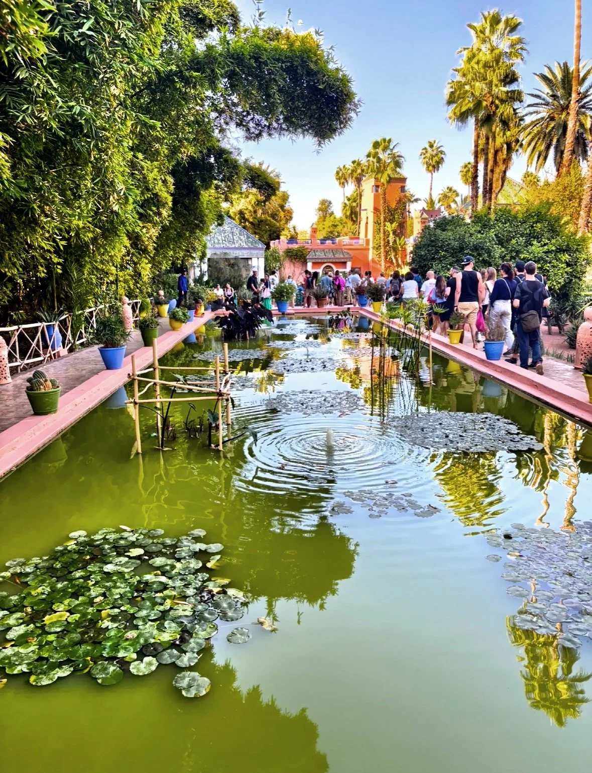  Fountains, pools and painted garden walls. 