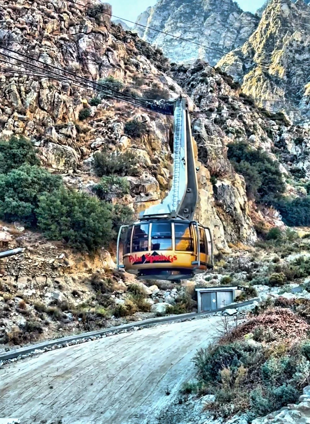  Built between 1949 and 1963, Palm Springs Aerial Tramway is the world’s largest rotating tram that travels over 2.5 miles along the cliffs of Chino Canyon providing sweeping views of the desert and mountains on the way to the Mount San Jacinto State
