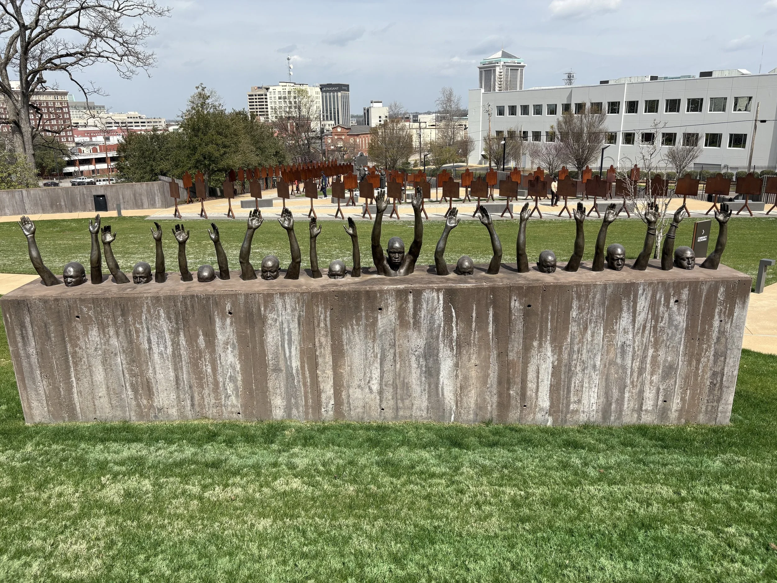   Rise Up  sculpture by Hank Willis Thomas. 