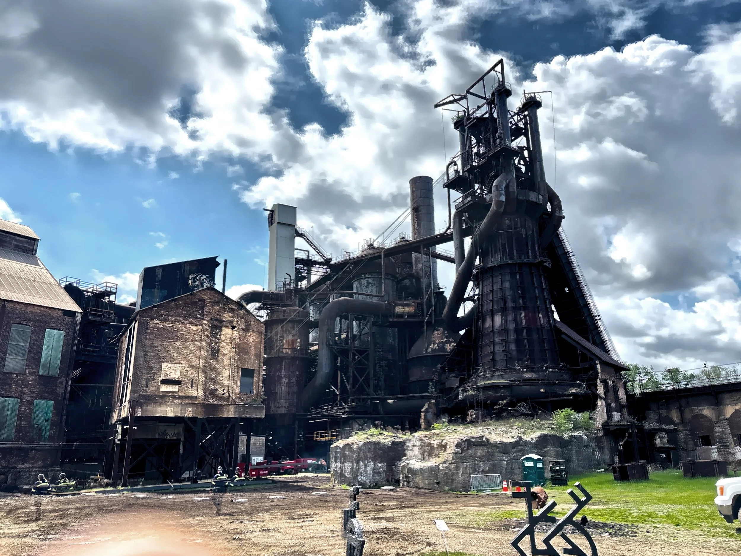  You can just imagine the roar of the industrial lungs that kept the fire alive, blowing out clouds of black smoke making it look like night at 2:00 in the afternoon. 