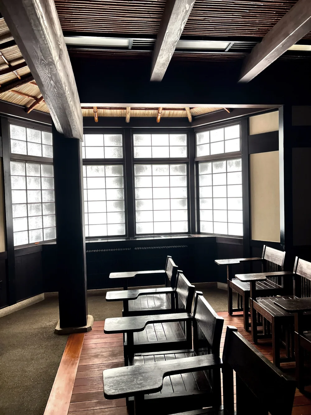  The Minka-style Japanese Room was dedicated in 1999. 