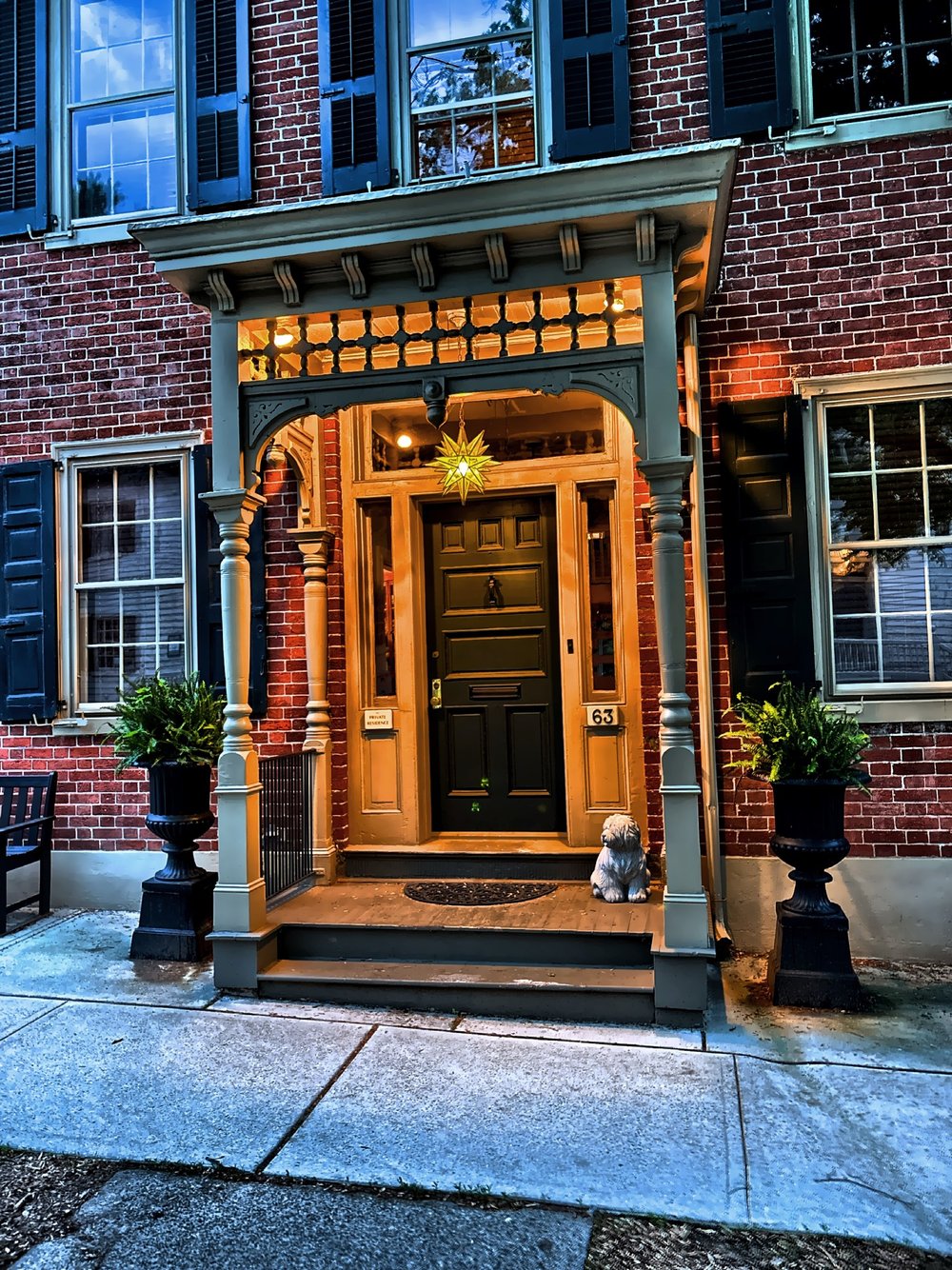  One of the homes displaying the Bethlehem Star as porch light. 