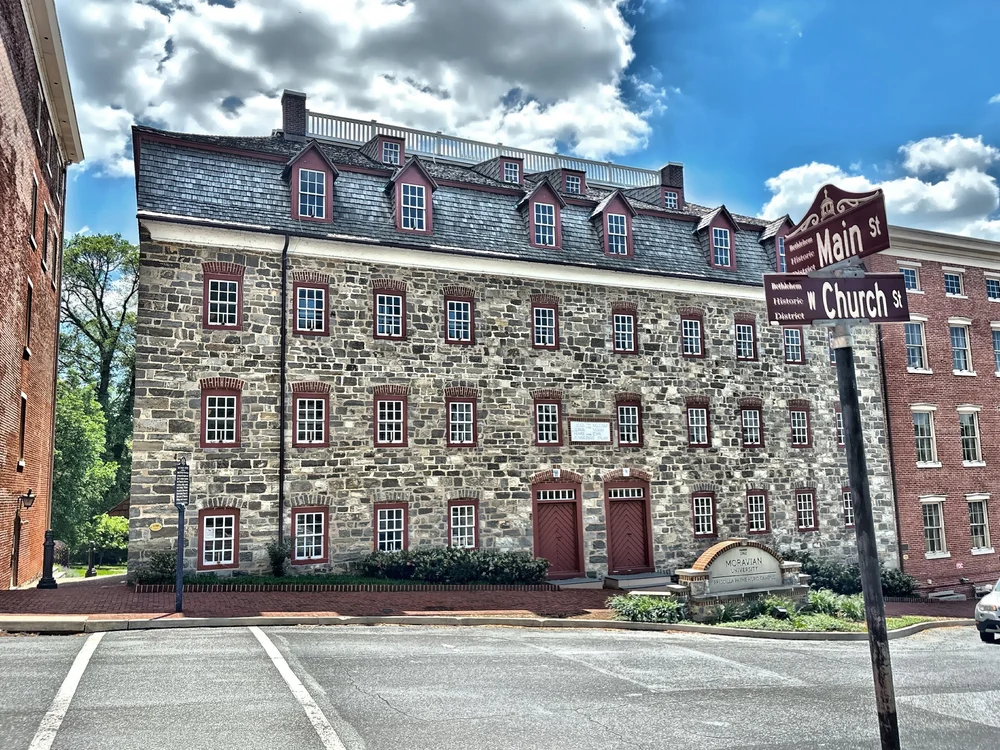  The Brethren House, built in 1748 for young Moravian single men in the community. 