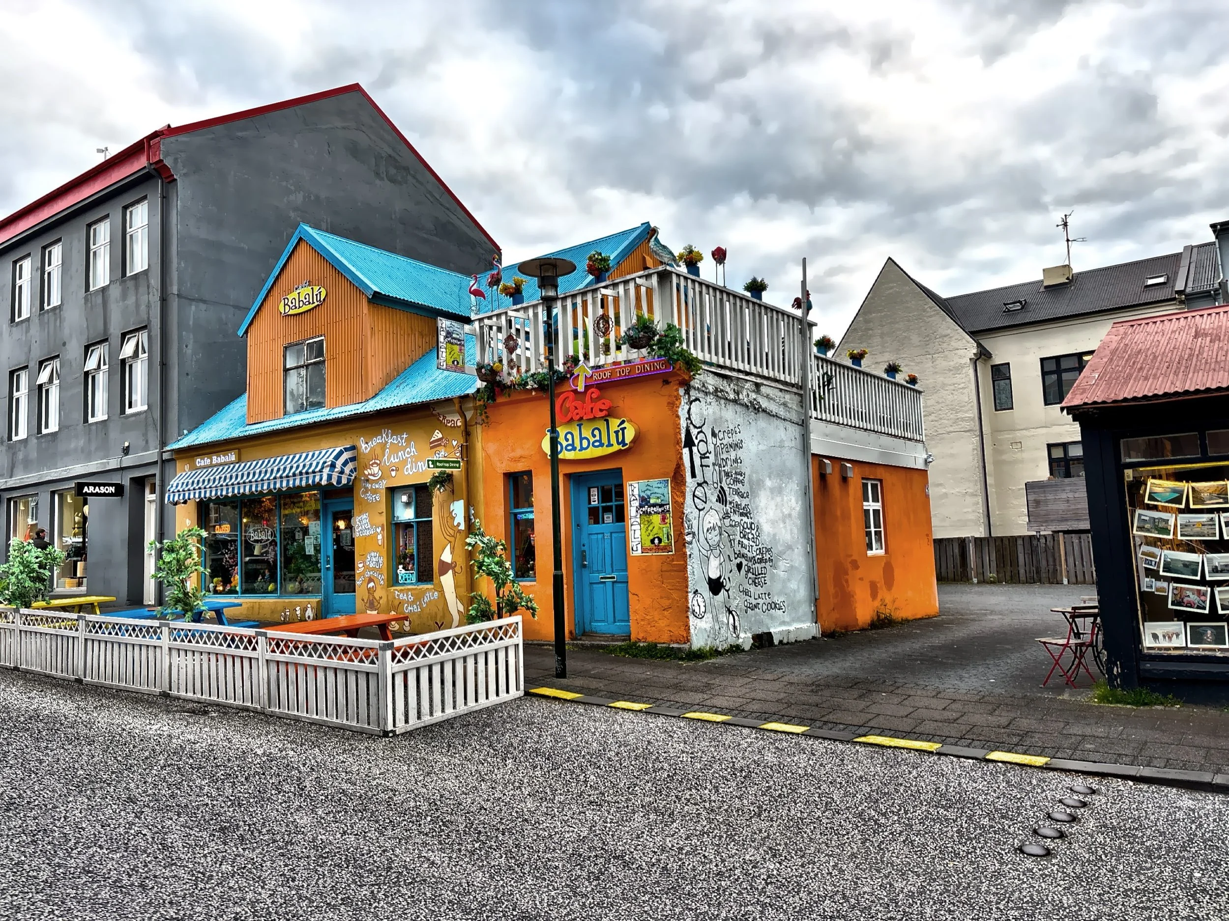  Vibrant streets alive with creativity. 