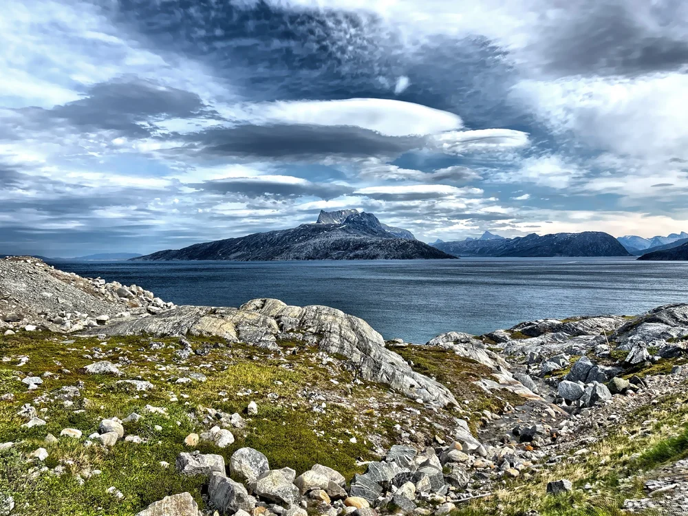  The Sermitsiaq Mountain provides a dramatic backdrop. 