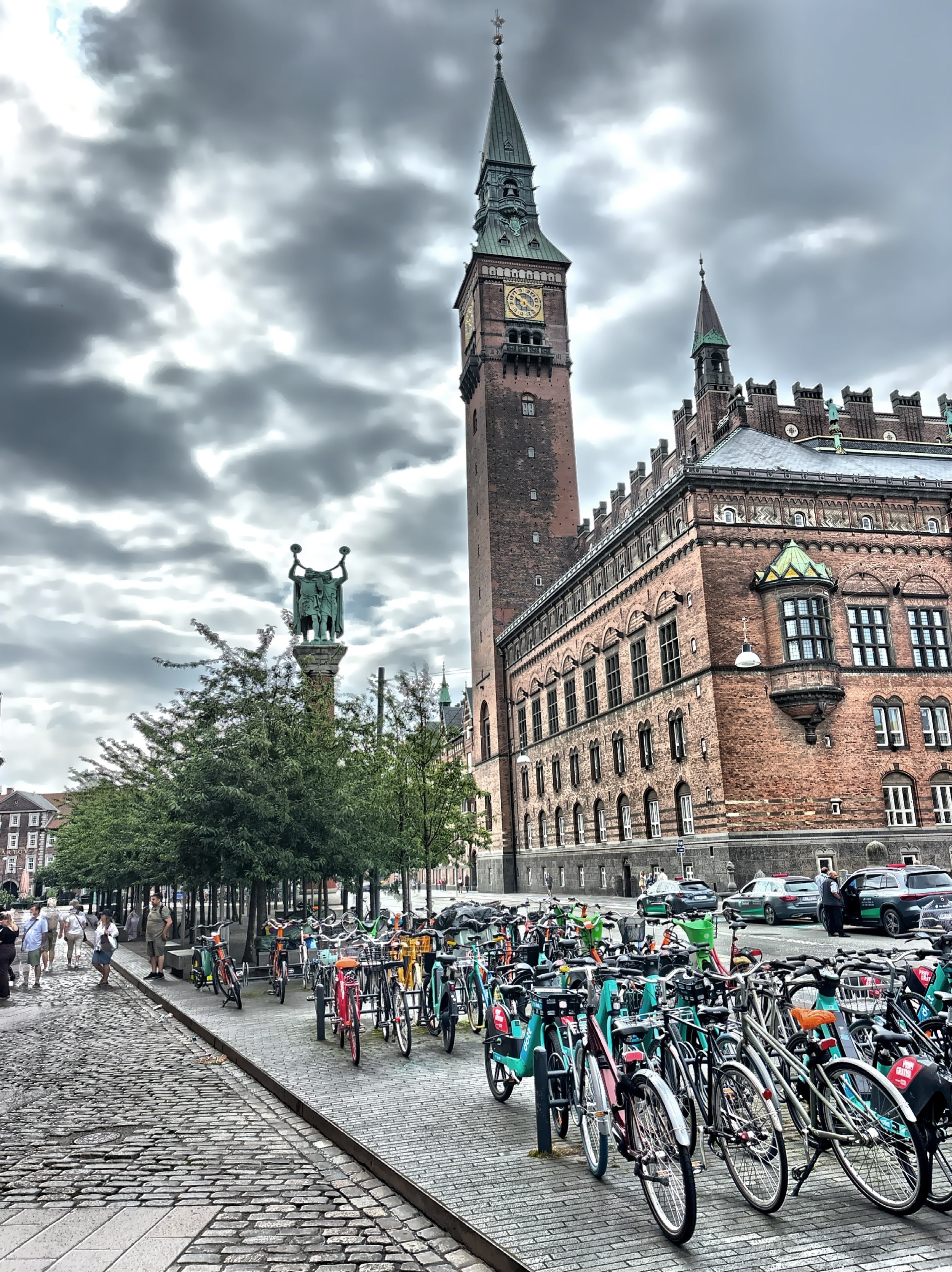  The clock tower is approximately 346 feet and it is one of the tallest towers in the city. 